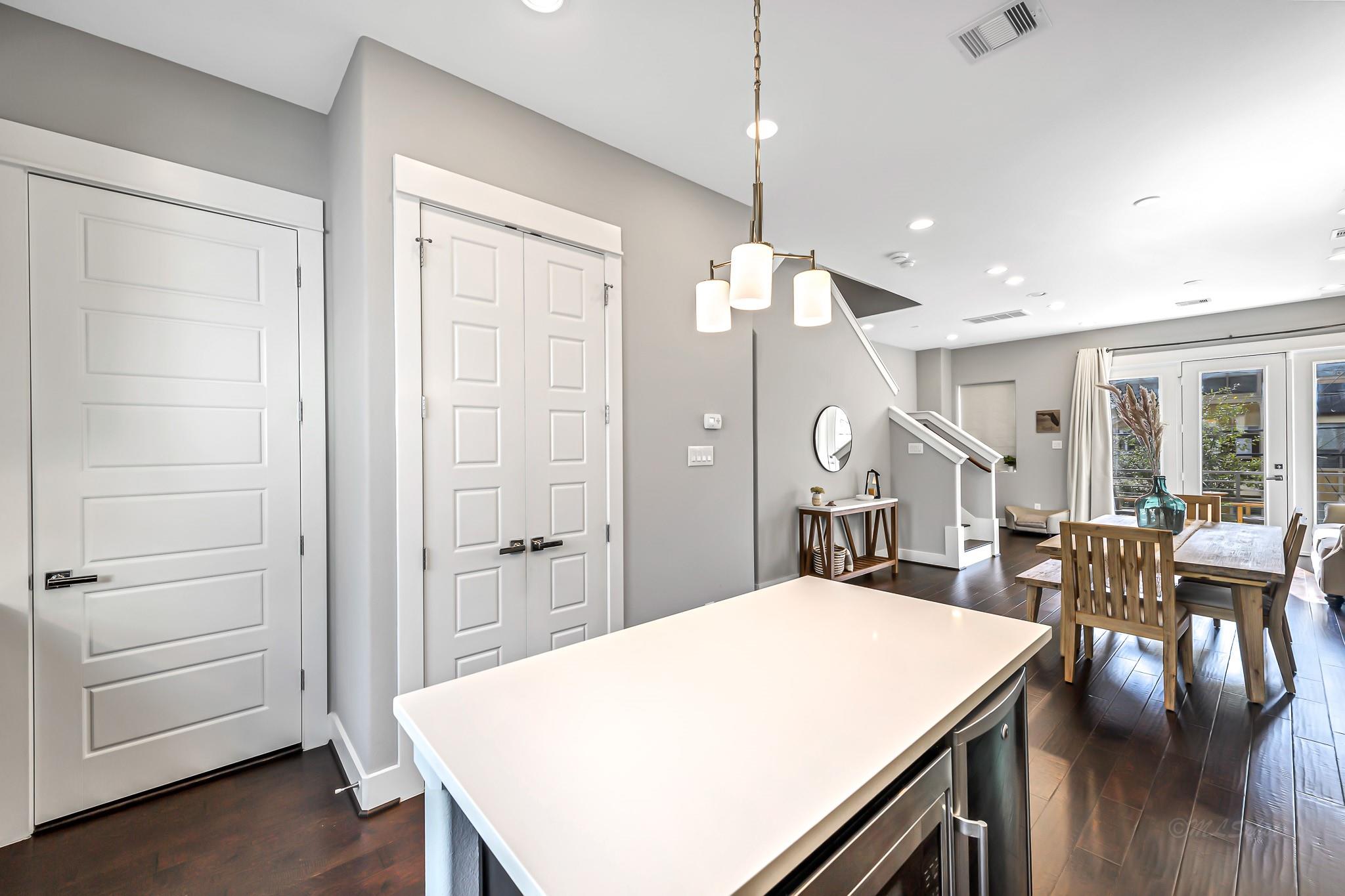 3105 Gillespie Street