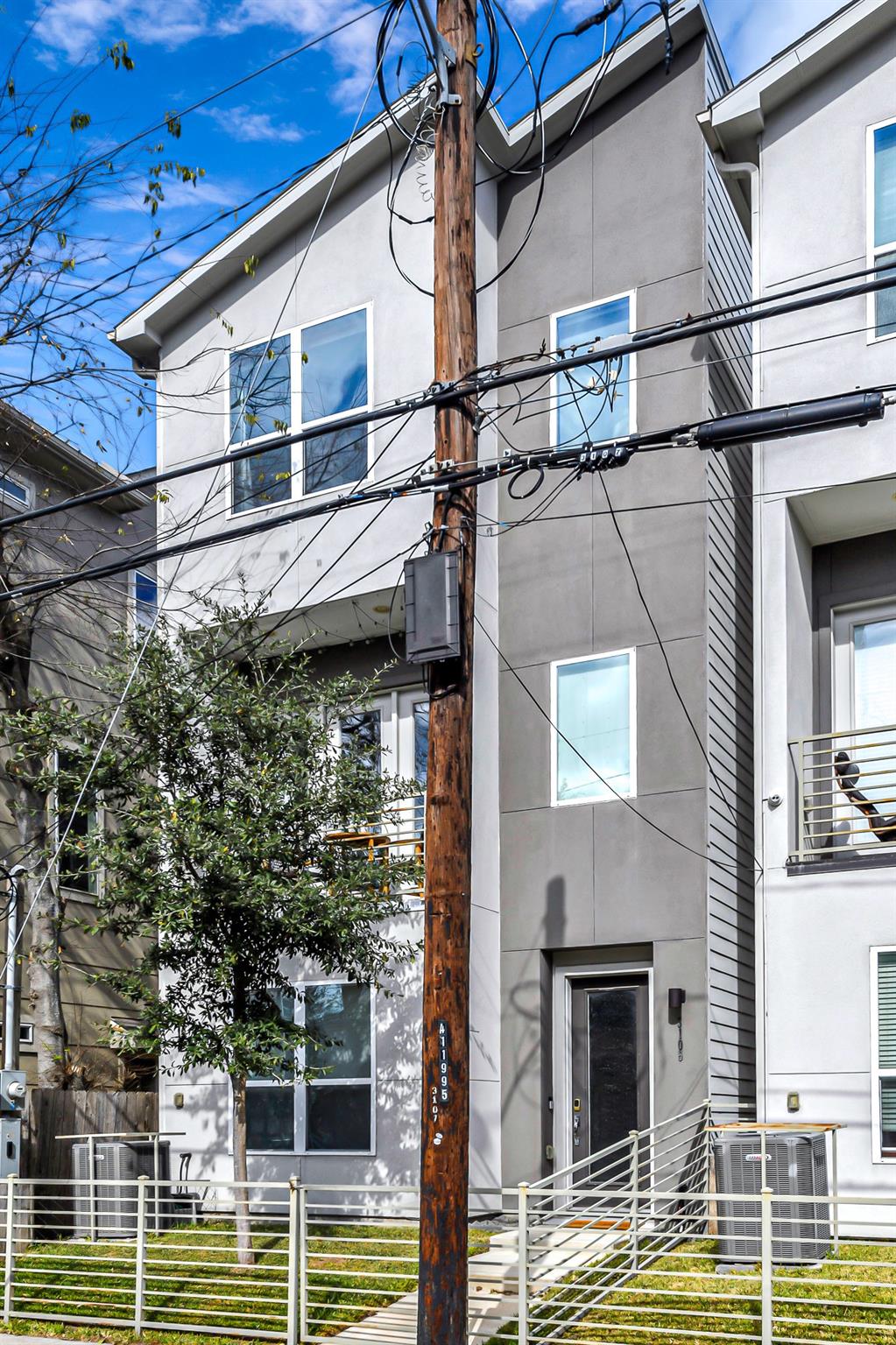 3105 Gillespie Street