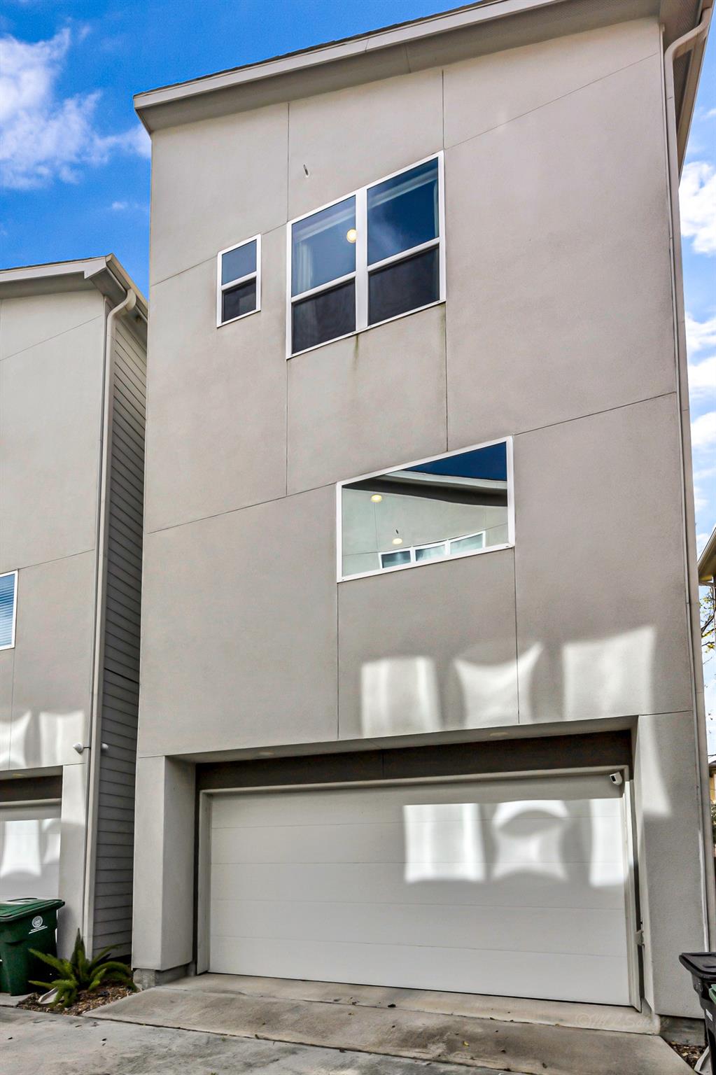 3105 Gillespie Street