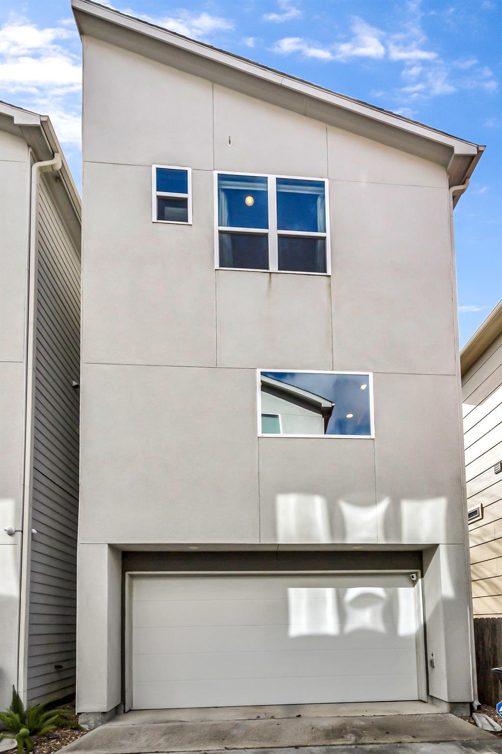 3105 Gillespie Street