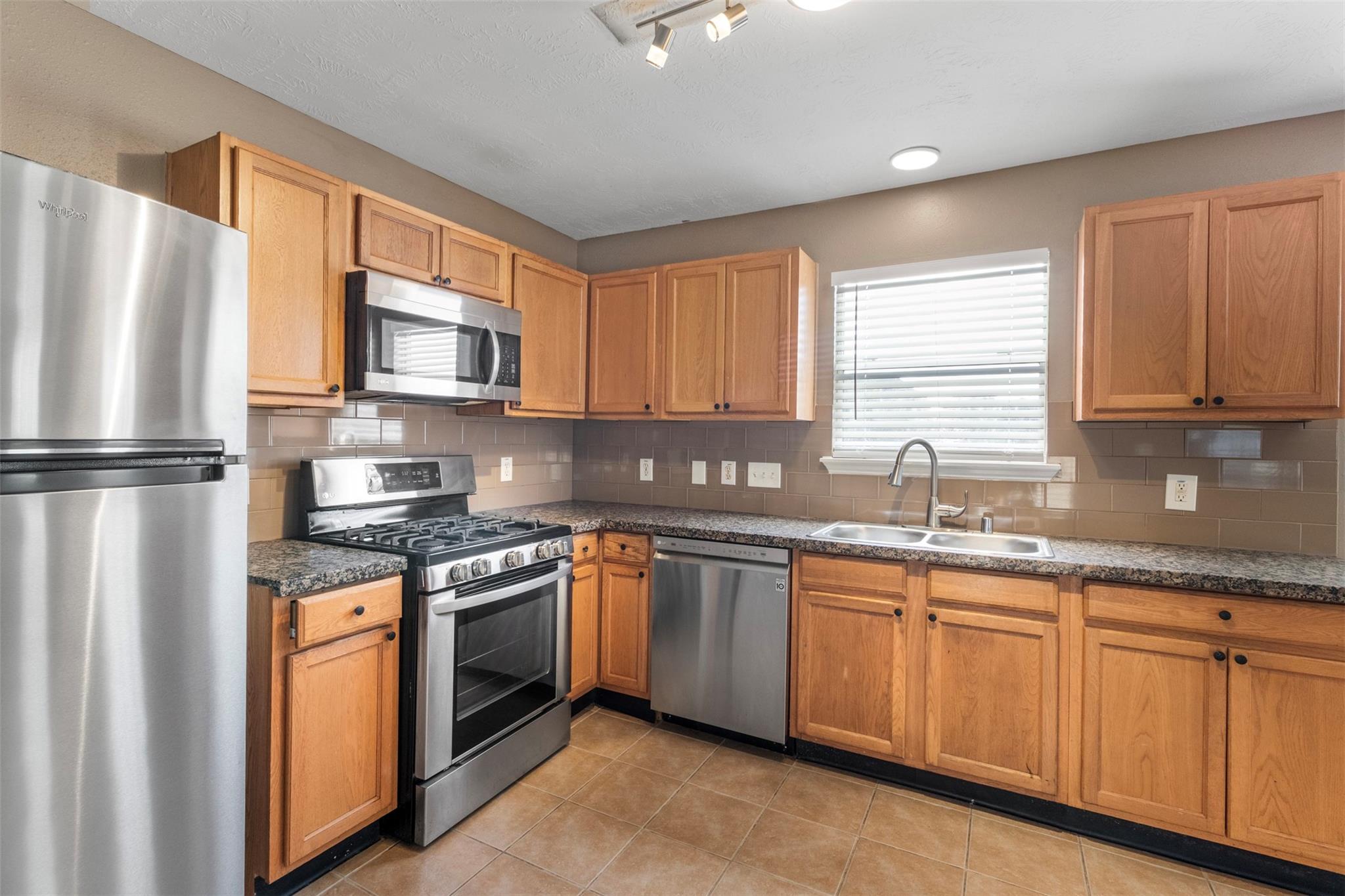 21207 Grand Linden Court