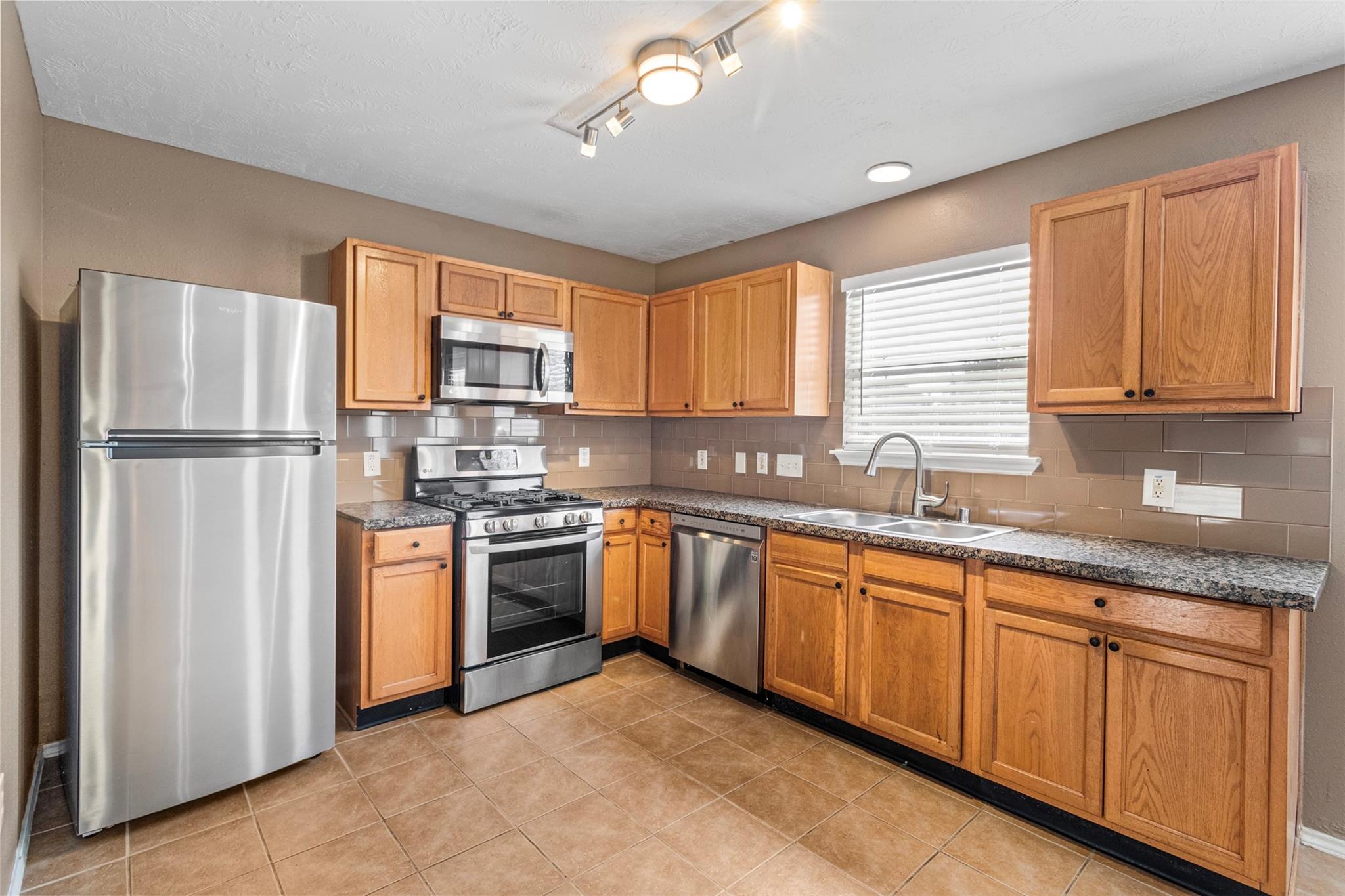 21207 Grand Linden Court