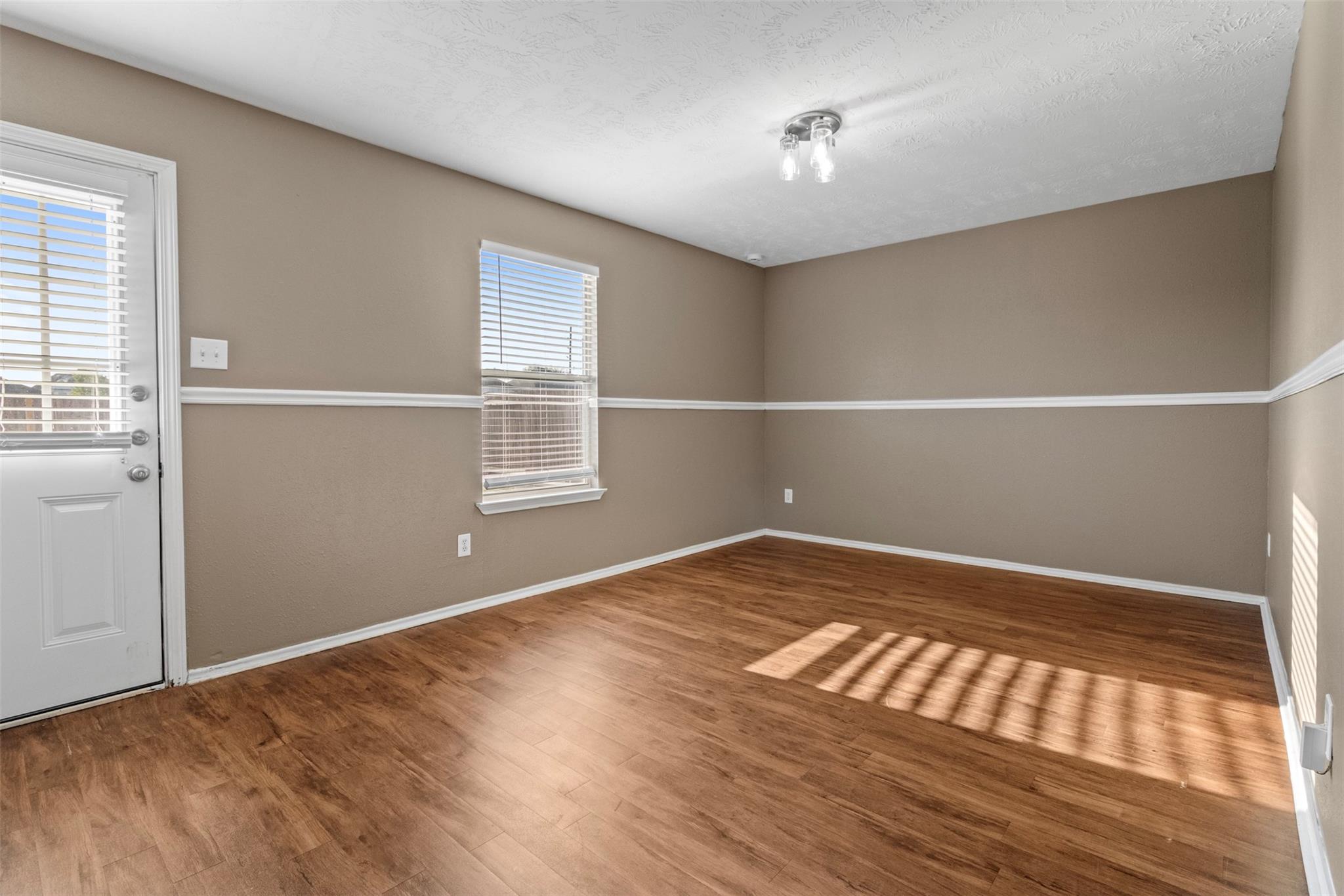 21207 Grand Linden Court