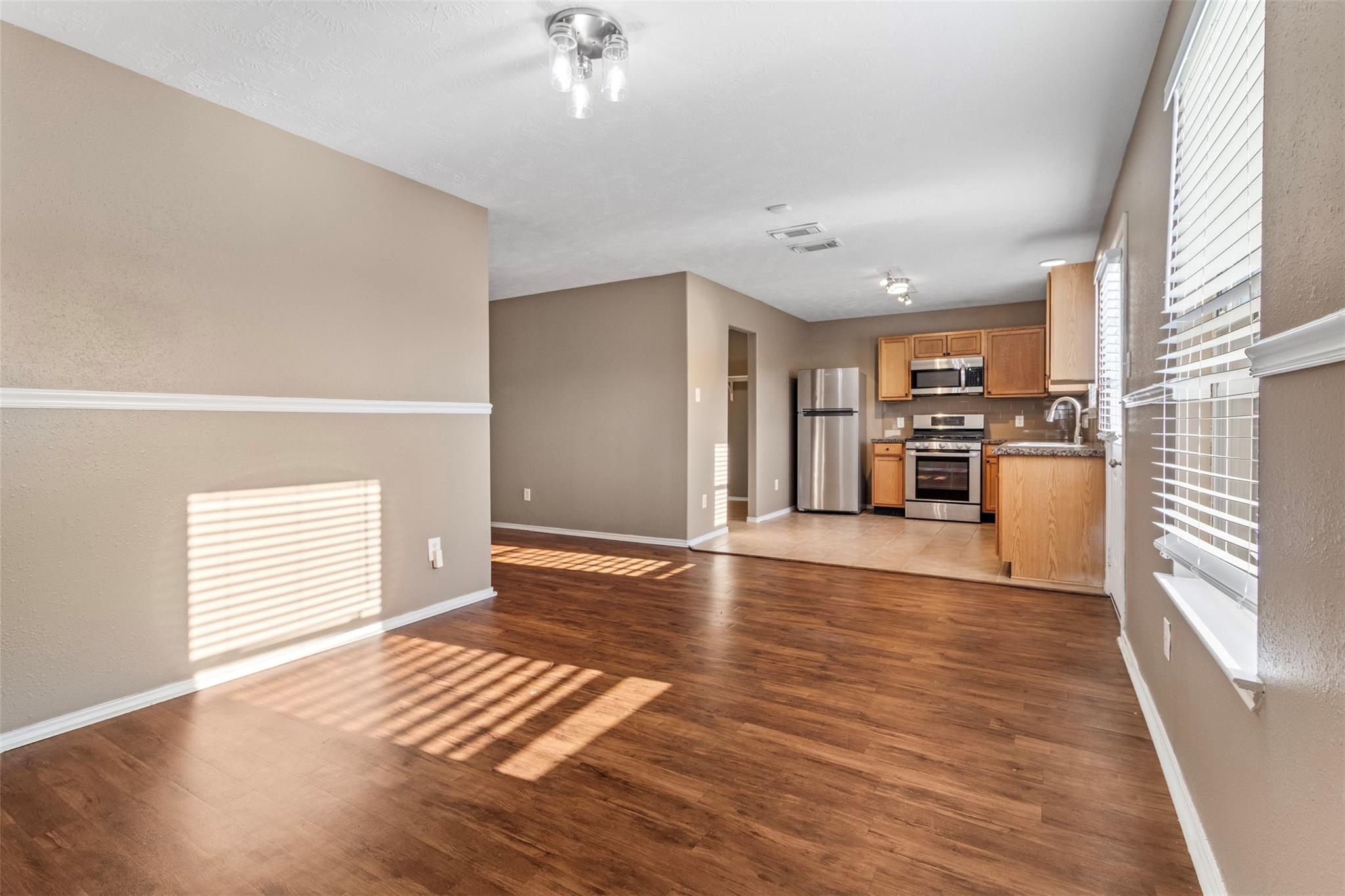 21207 Grand Linden Court