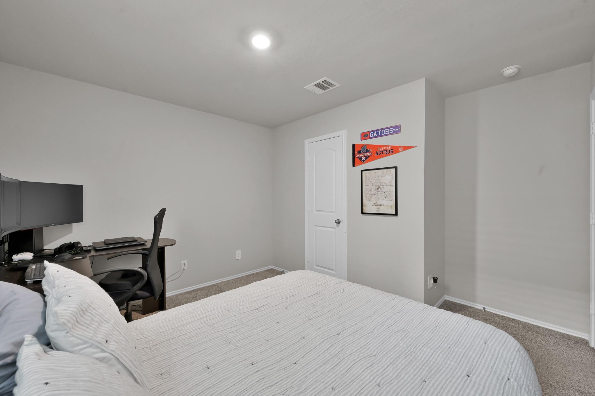 13916 Great Pines Court