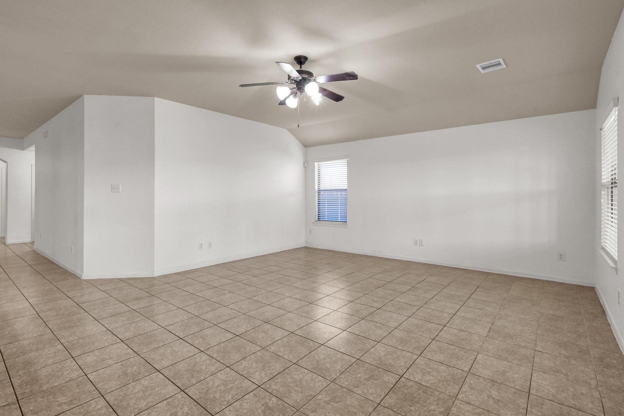 23310 E Pine Ivy Ln Lane