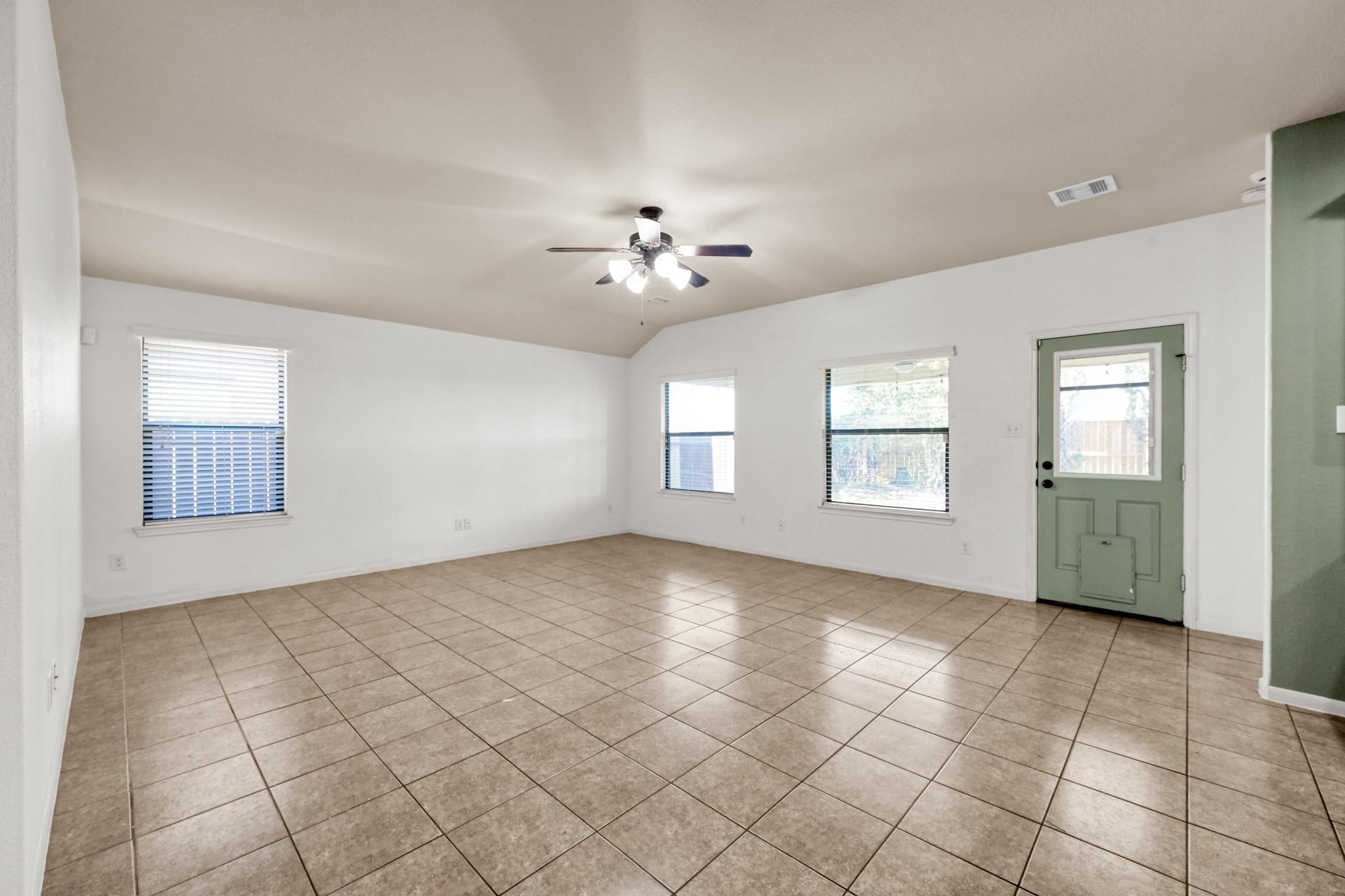 23310 E Pine Ivy Ln Lane