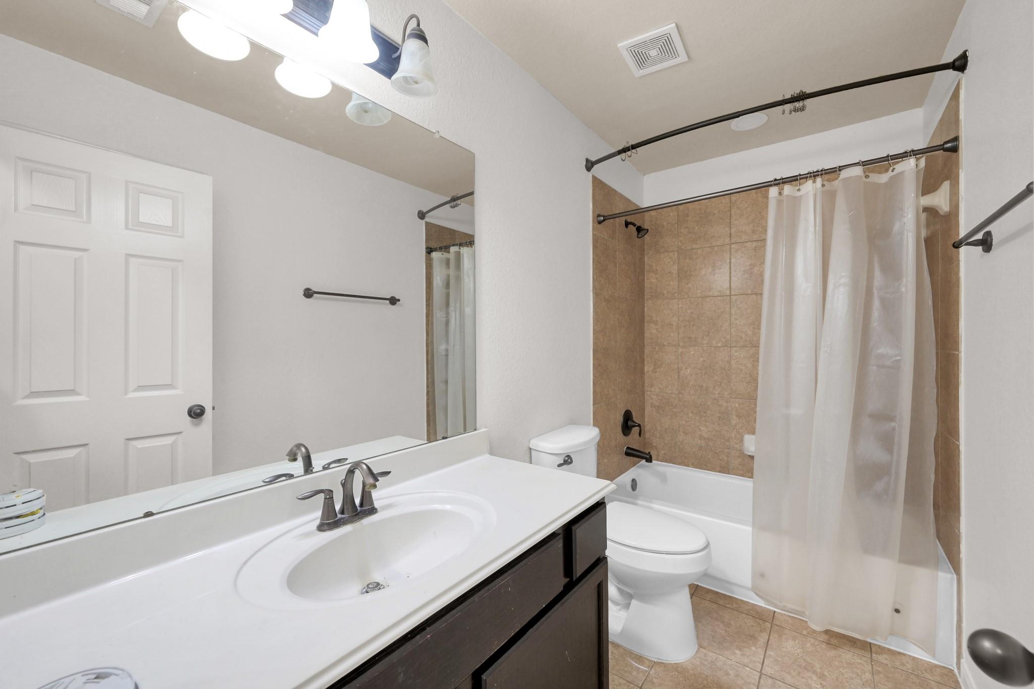 23310 E Pine Ivy Ln Lane