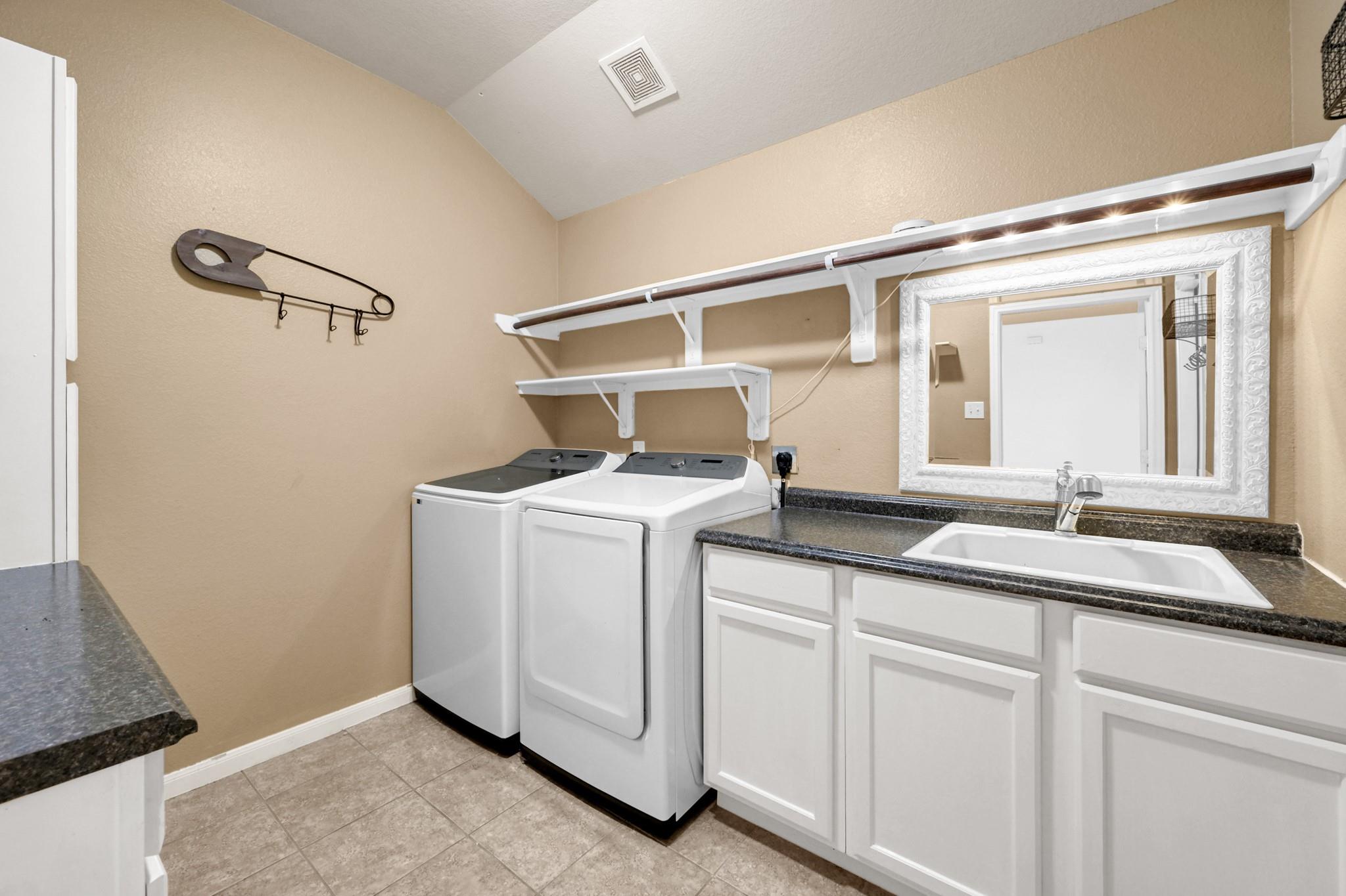 23310 E Pine Ivy Ln Lane