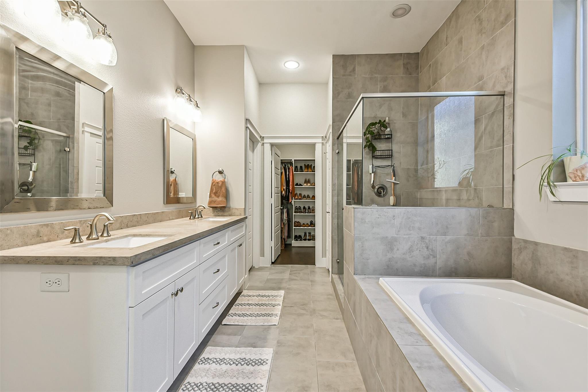 3222 Gillespie Street