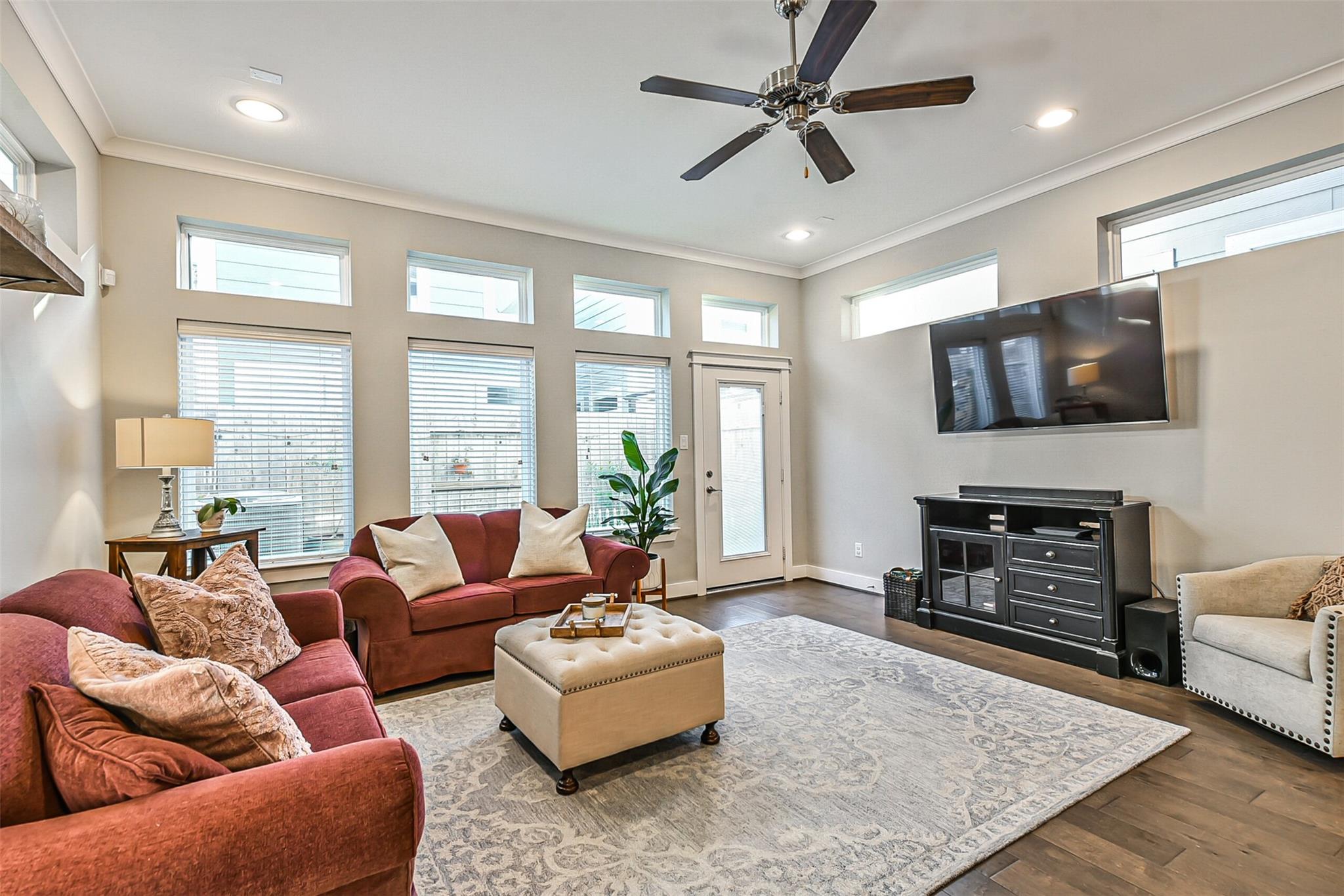 3222 Gillespie Street