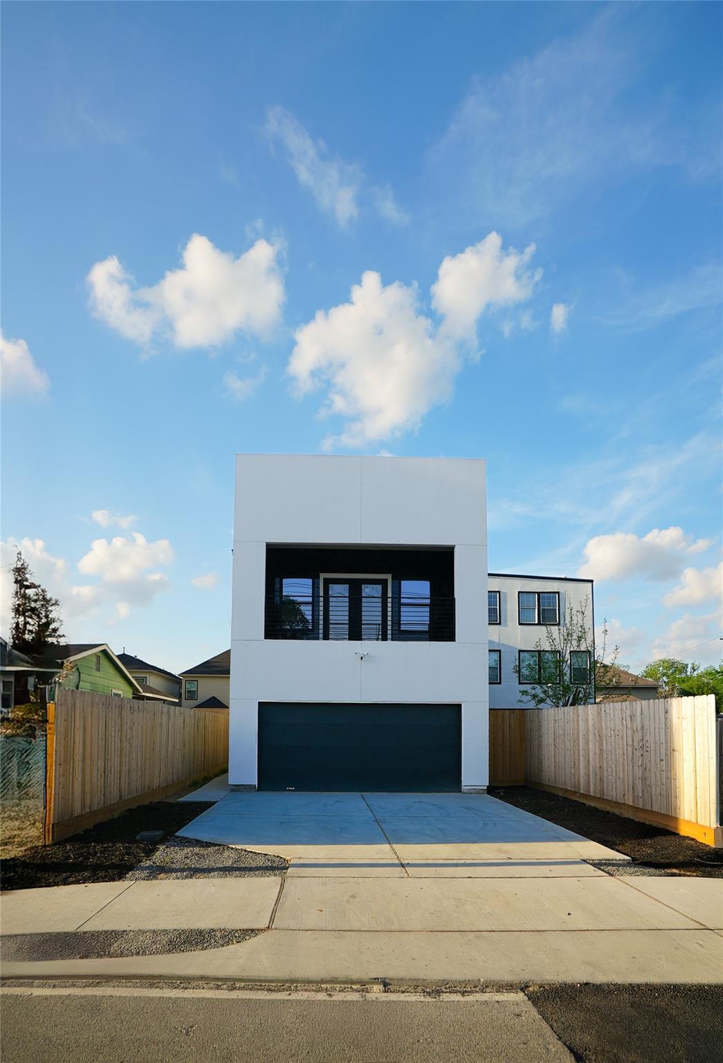 5014 Creekmont Drive