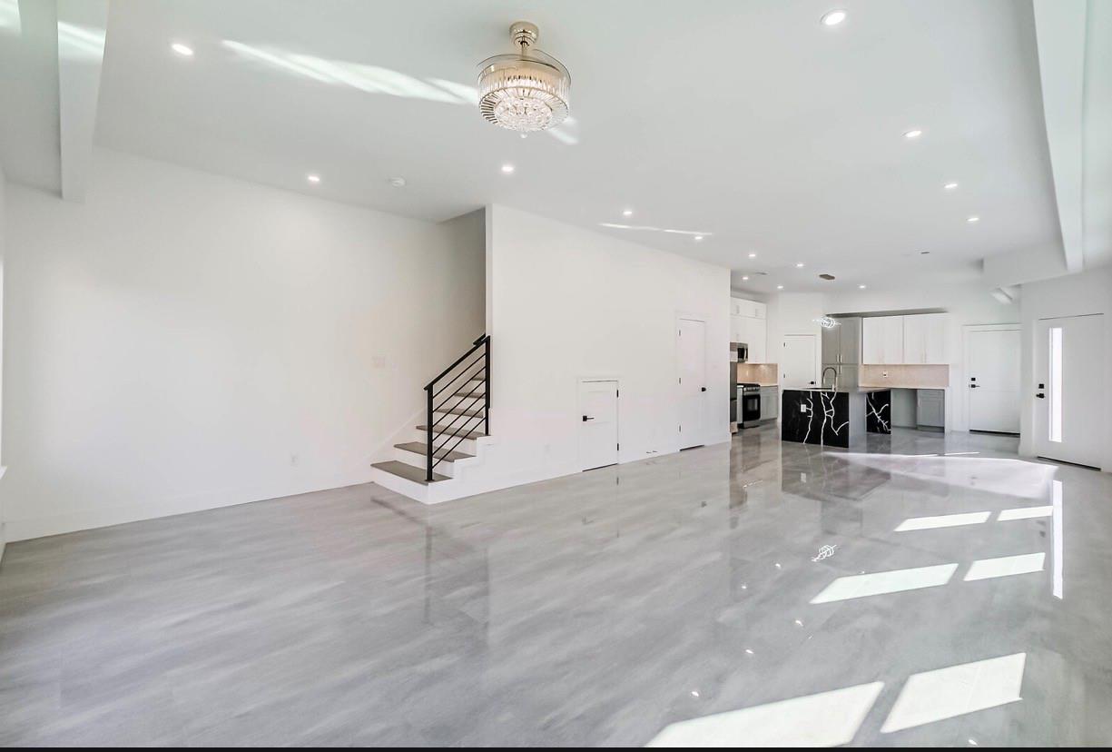 5014 Creekmont Drive