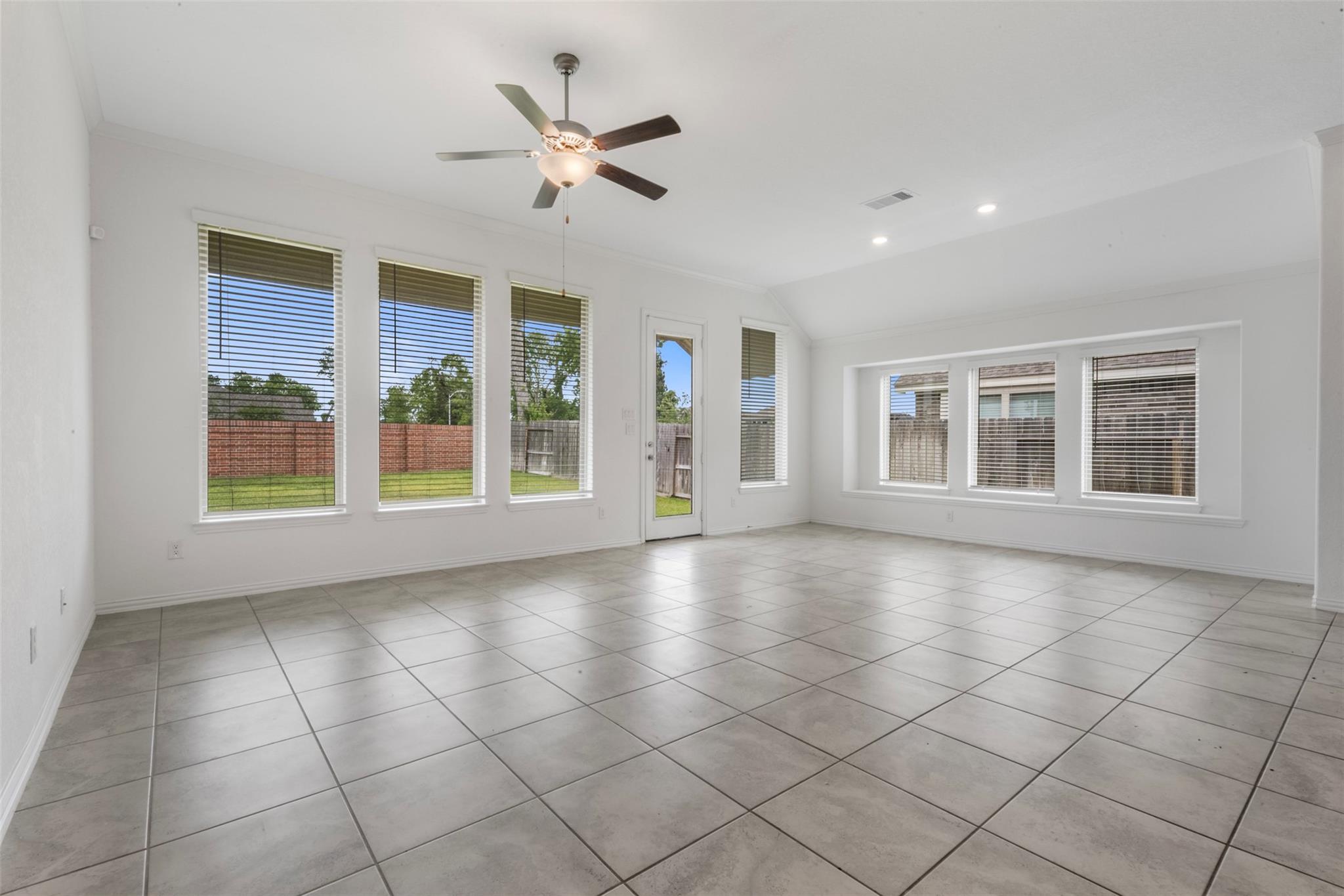 1610 Country Air Lane