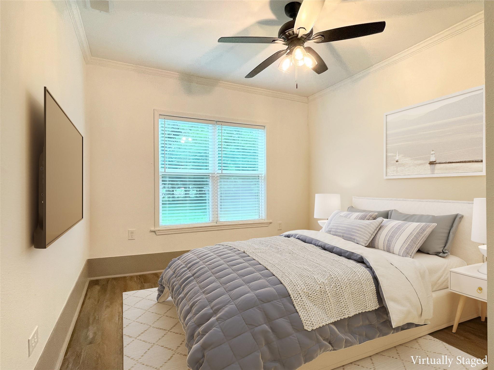 210 W Crescent Drive