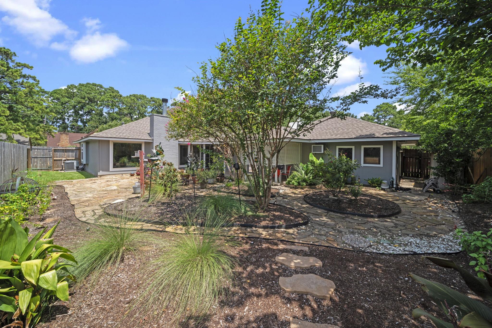 8103 Autumn Willow Drive