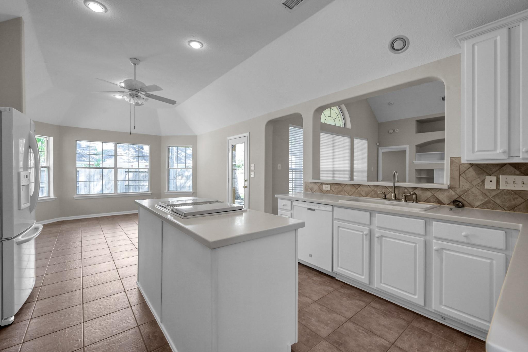 6 Long Springs Place