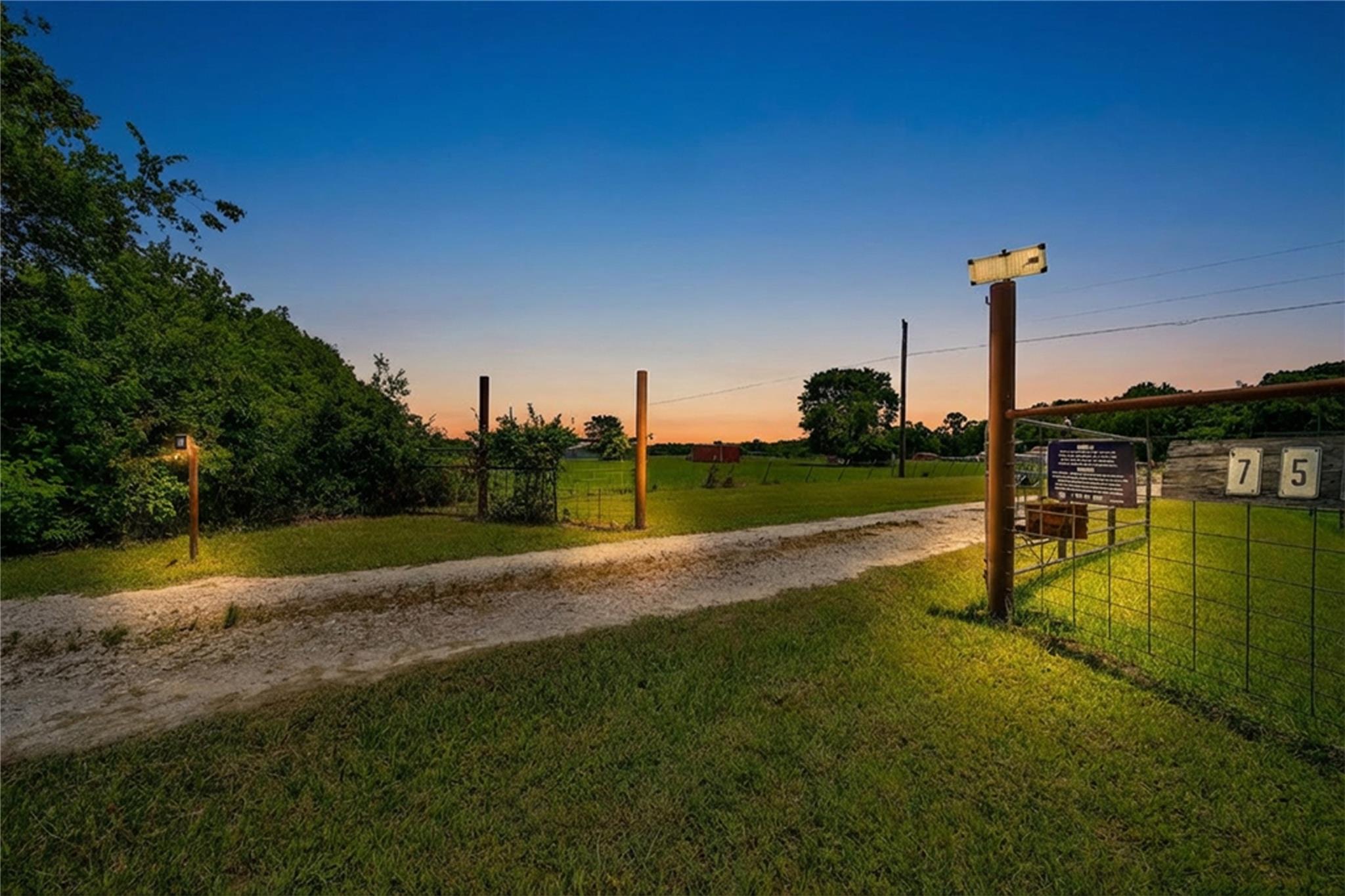 7560 County Road 333, Plantersville