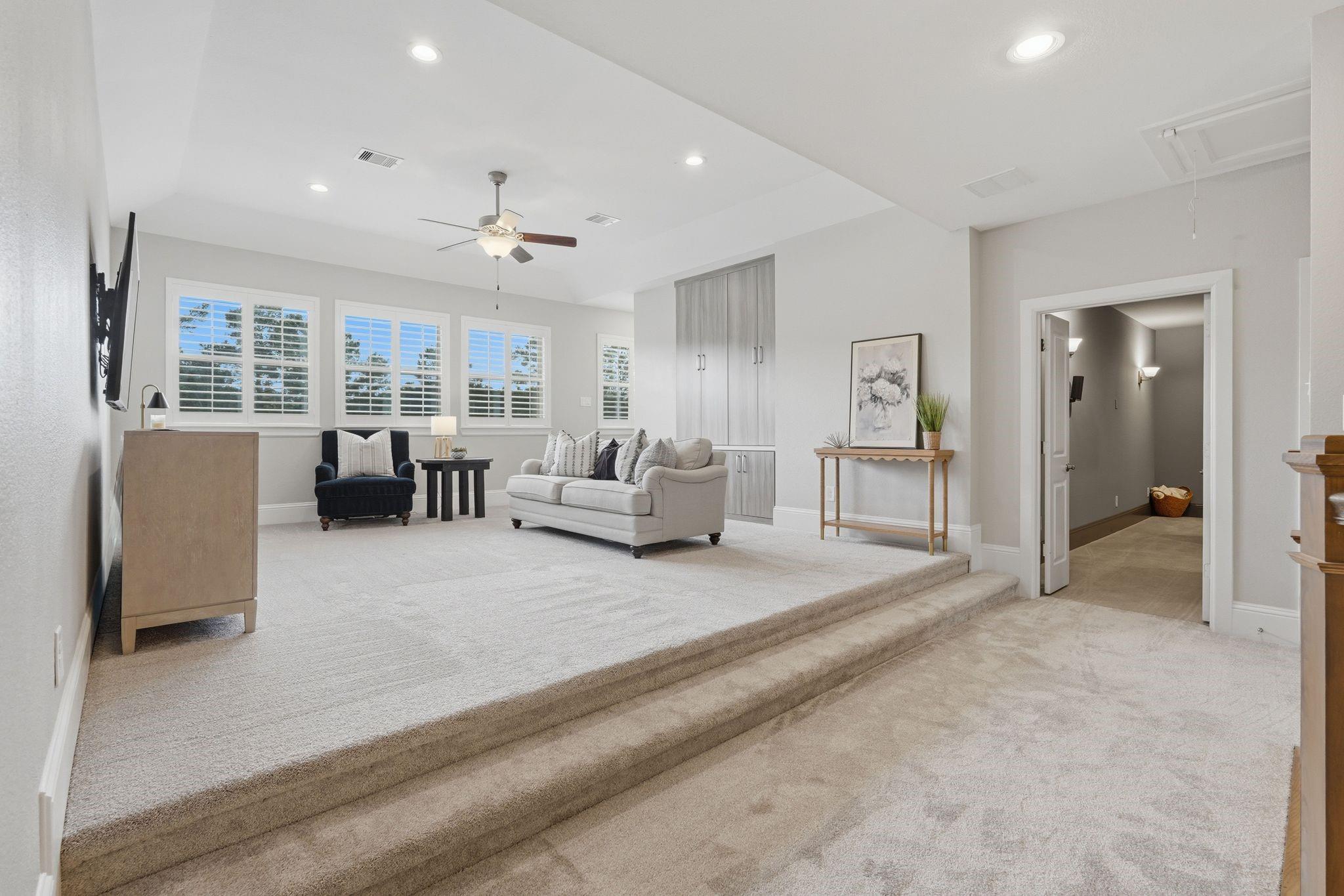 195 S Thatcher Bend Circle
