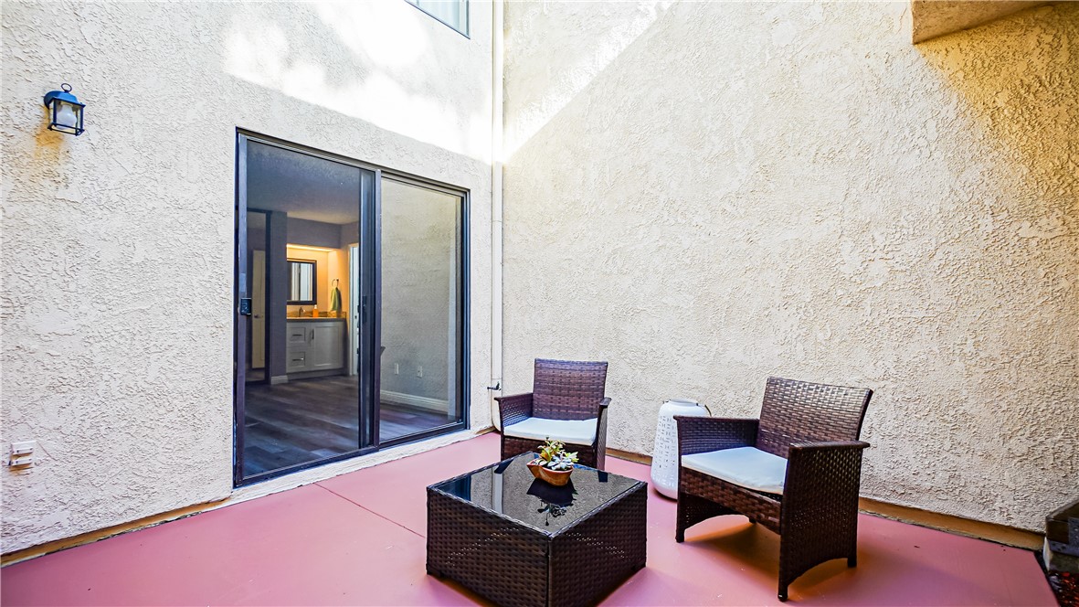 6 Aruba Street 235
