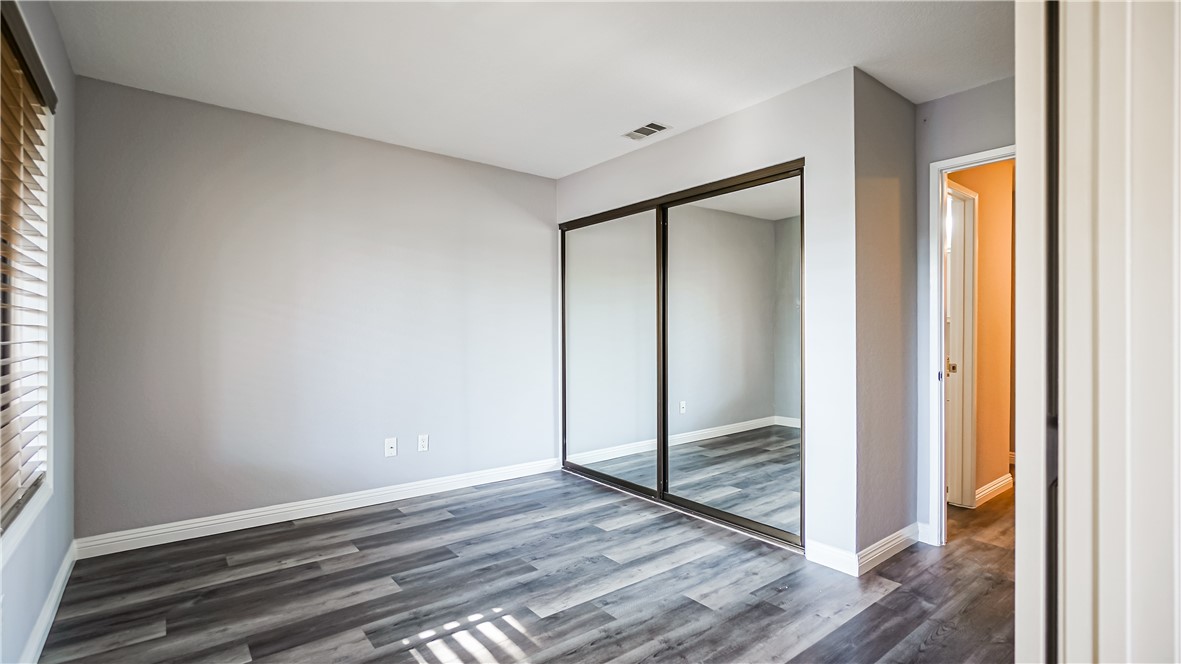 6 Aruba Street 235