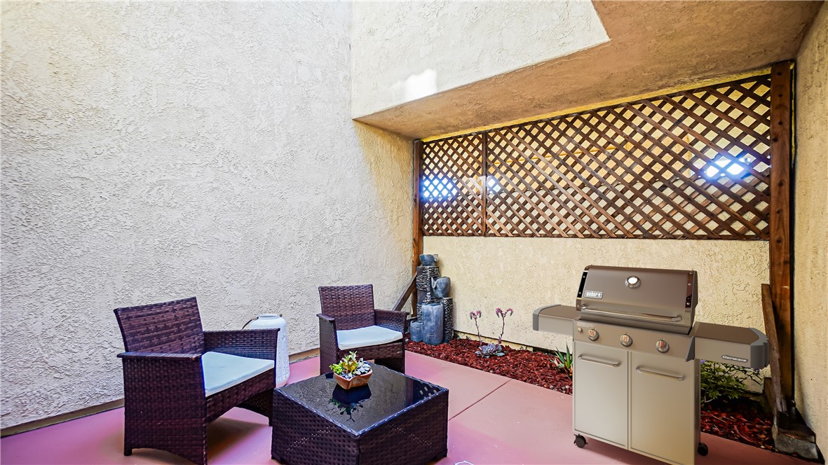 6 Aruba Street 235