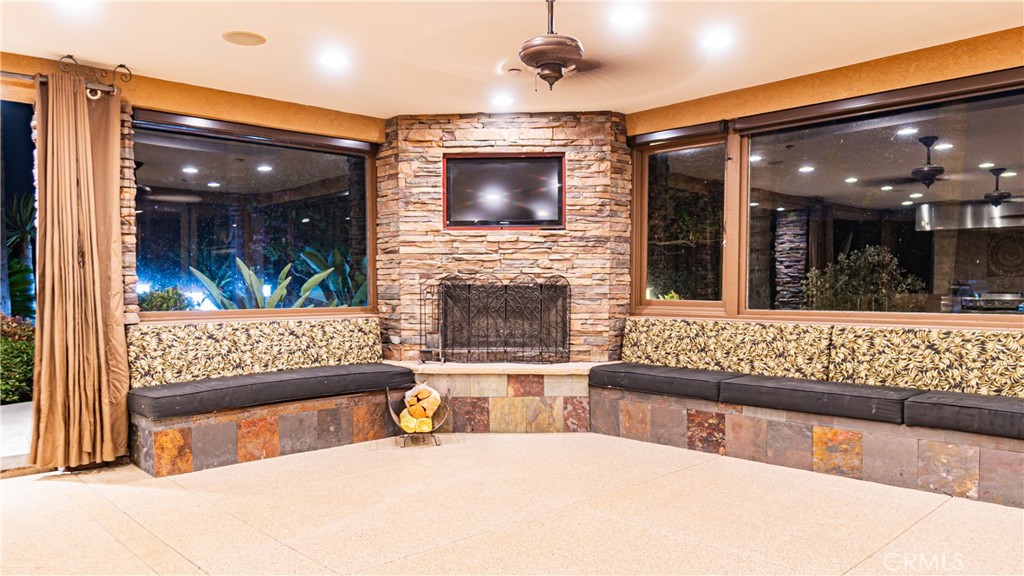 2023 Mesa View Lane