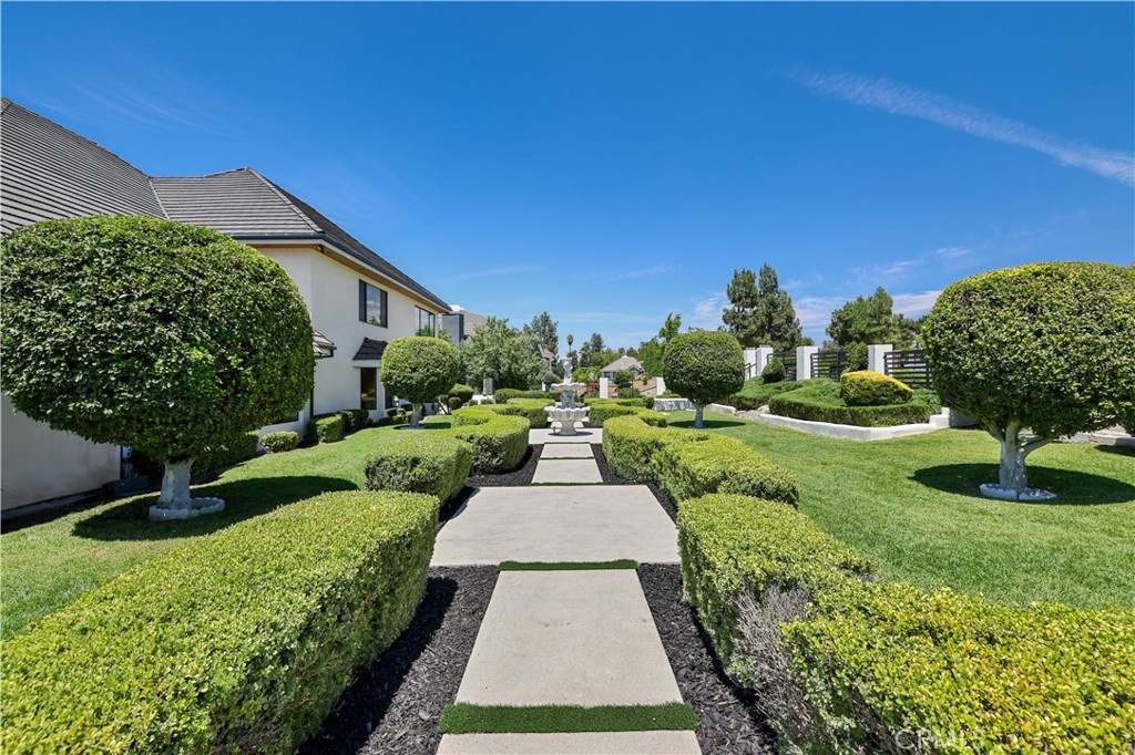 1257 Fetlock Way
