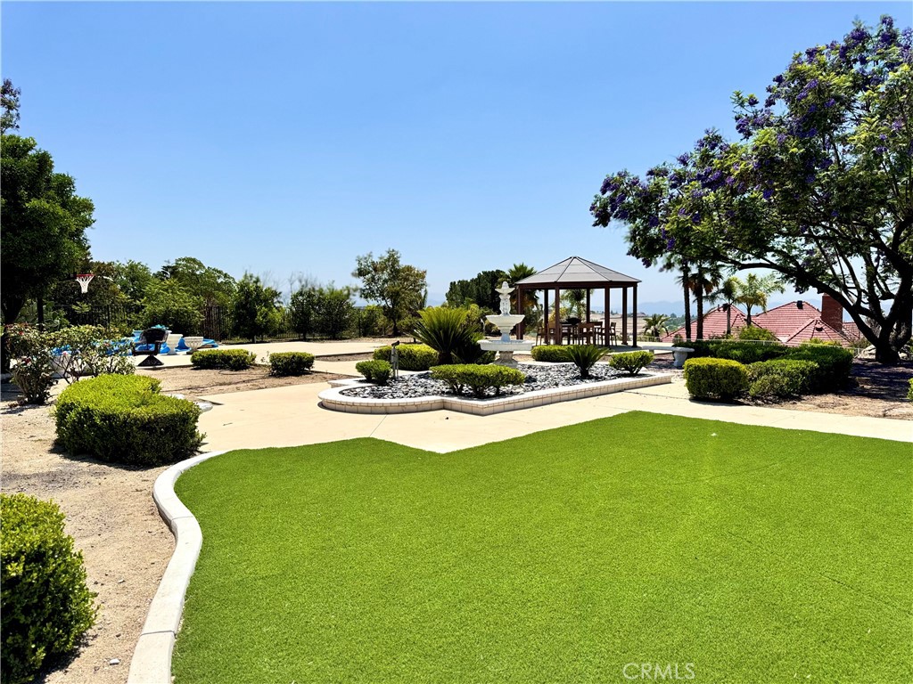 1257 Fetlock Way