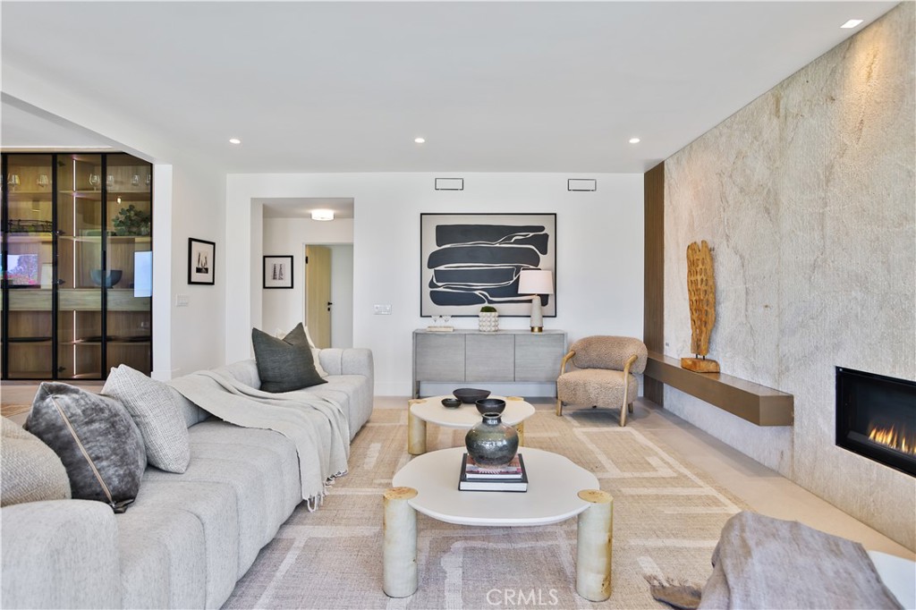 1257 Fetlock Way