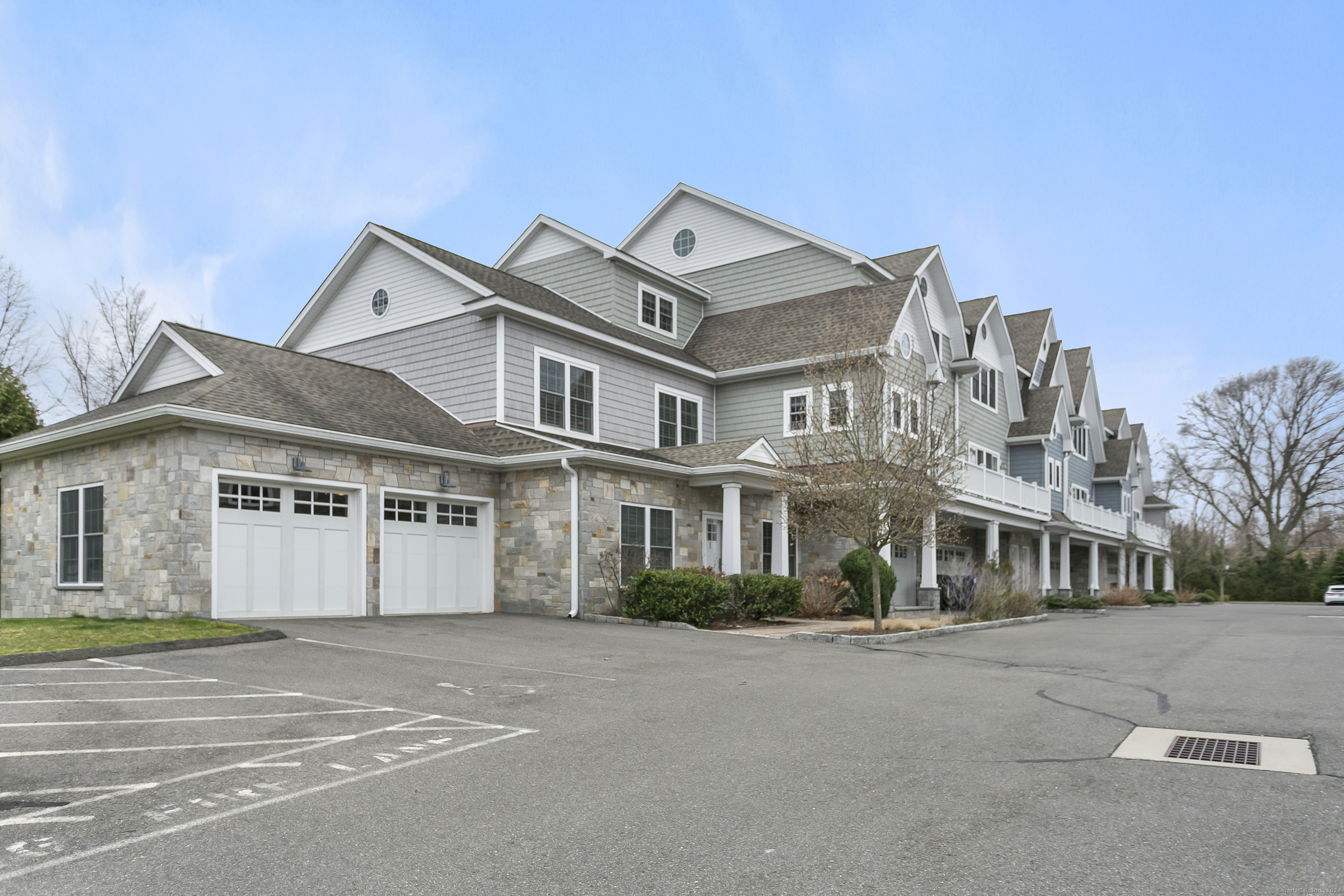 2180 Kings Highway 1