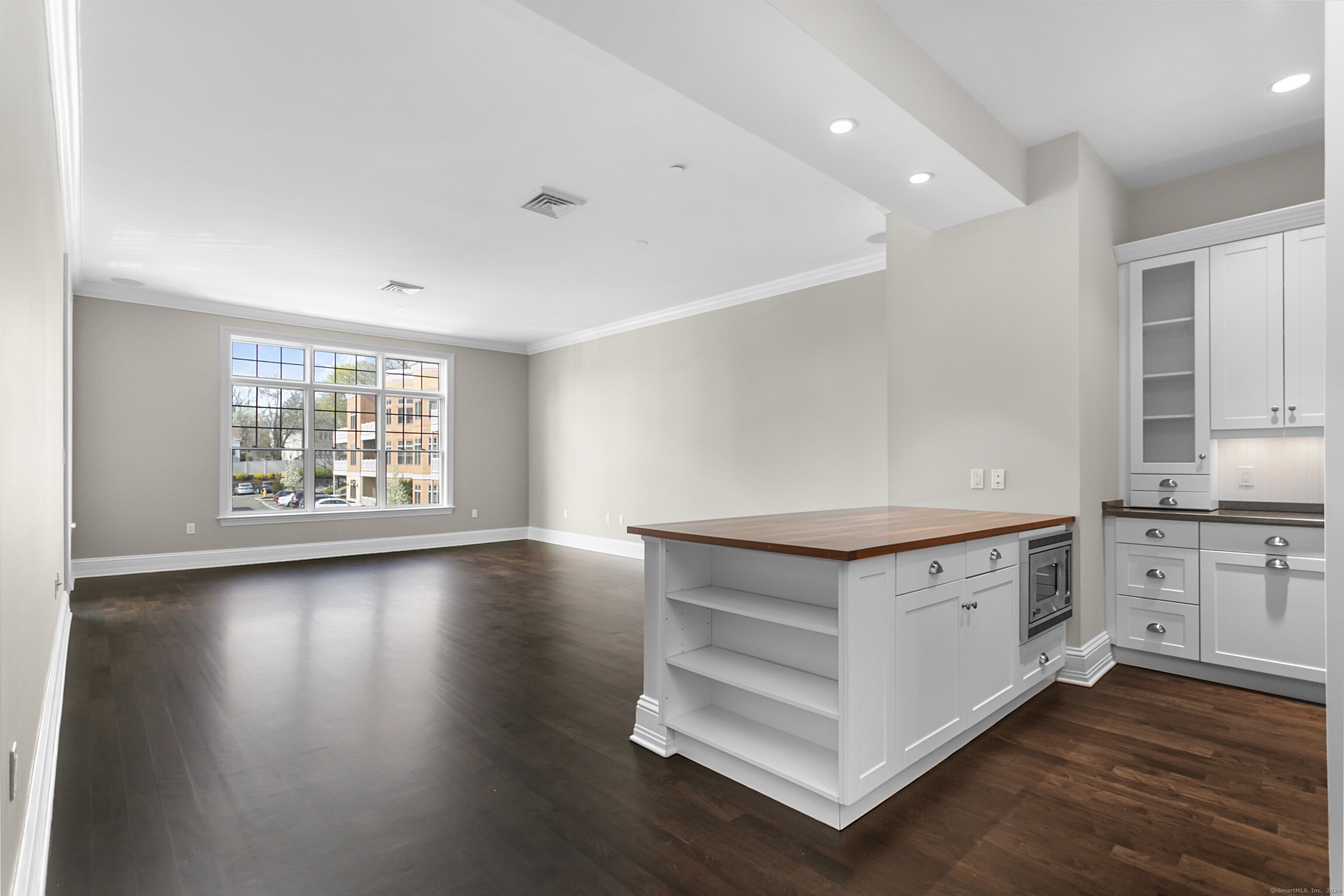 100 Stone Ridge Way APT 2G