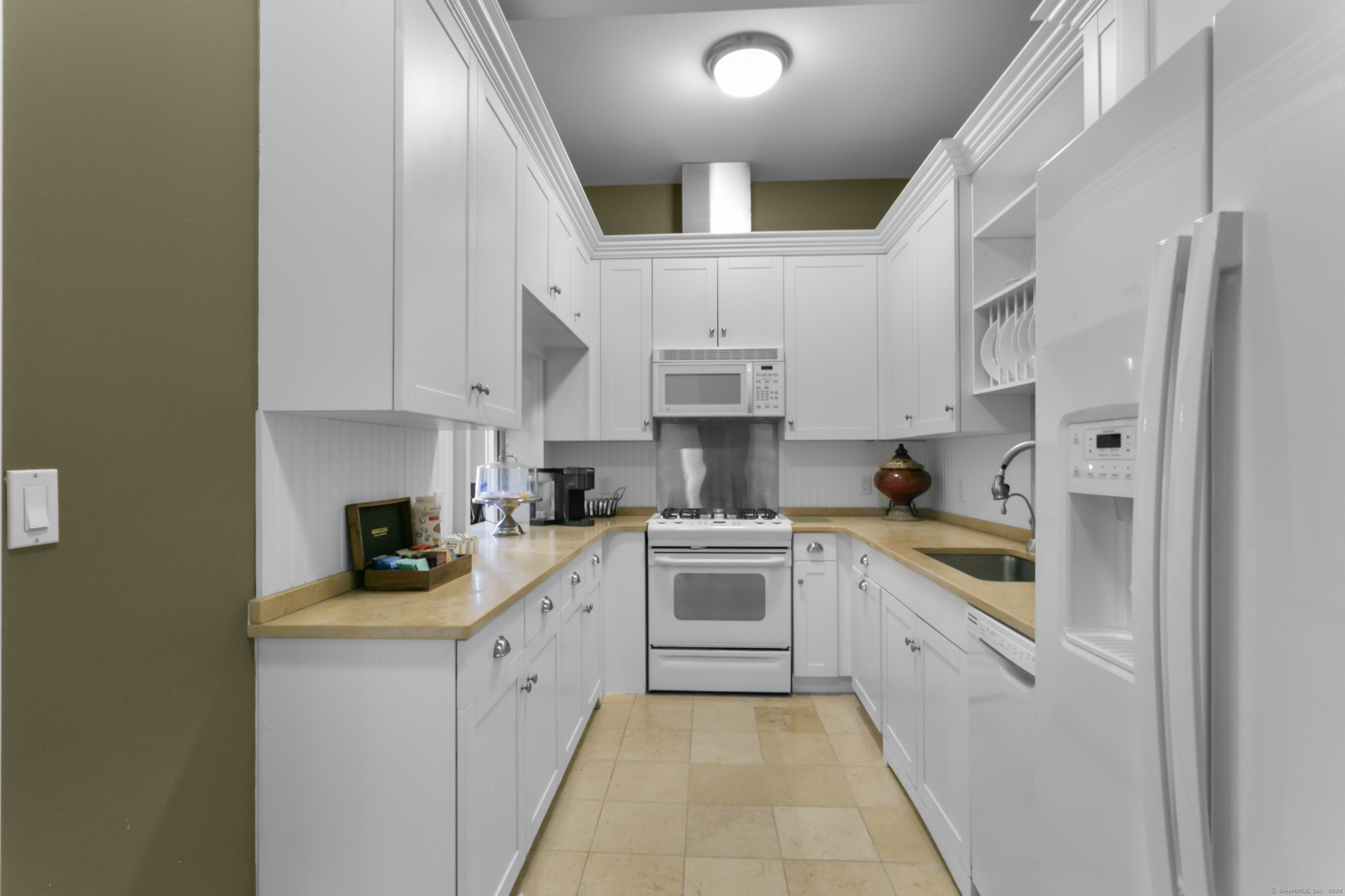 100 Stone Ridge Way APT 2G