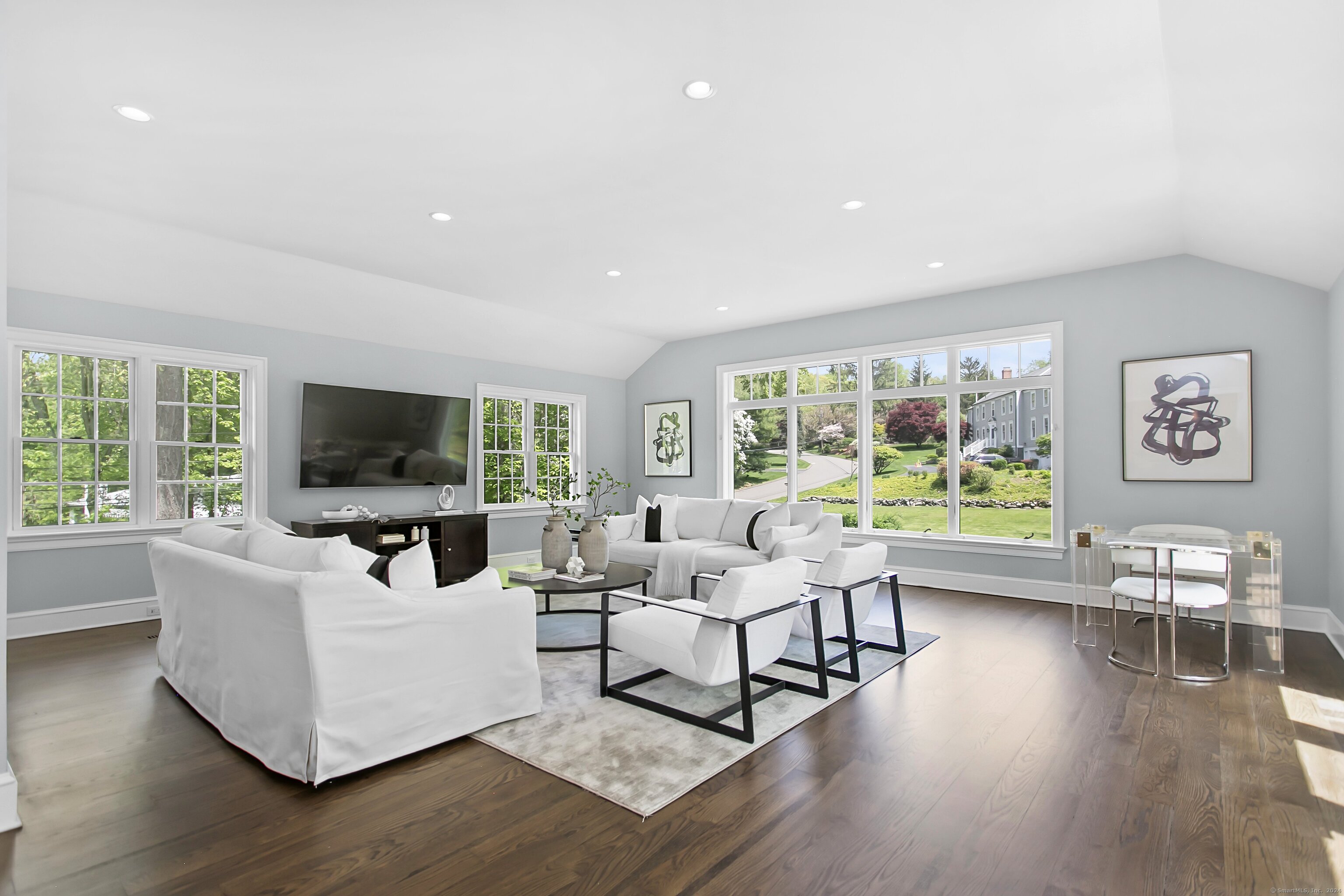 5 Deerwood Road