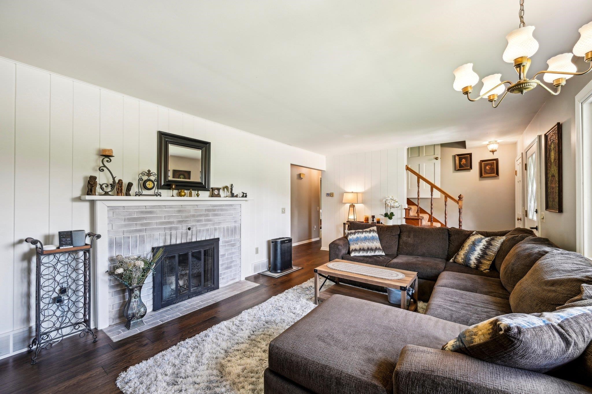 735 Westbrook Drive