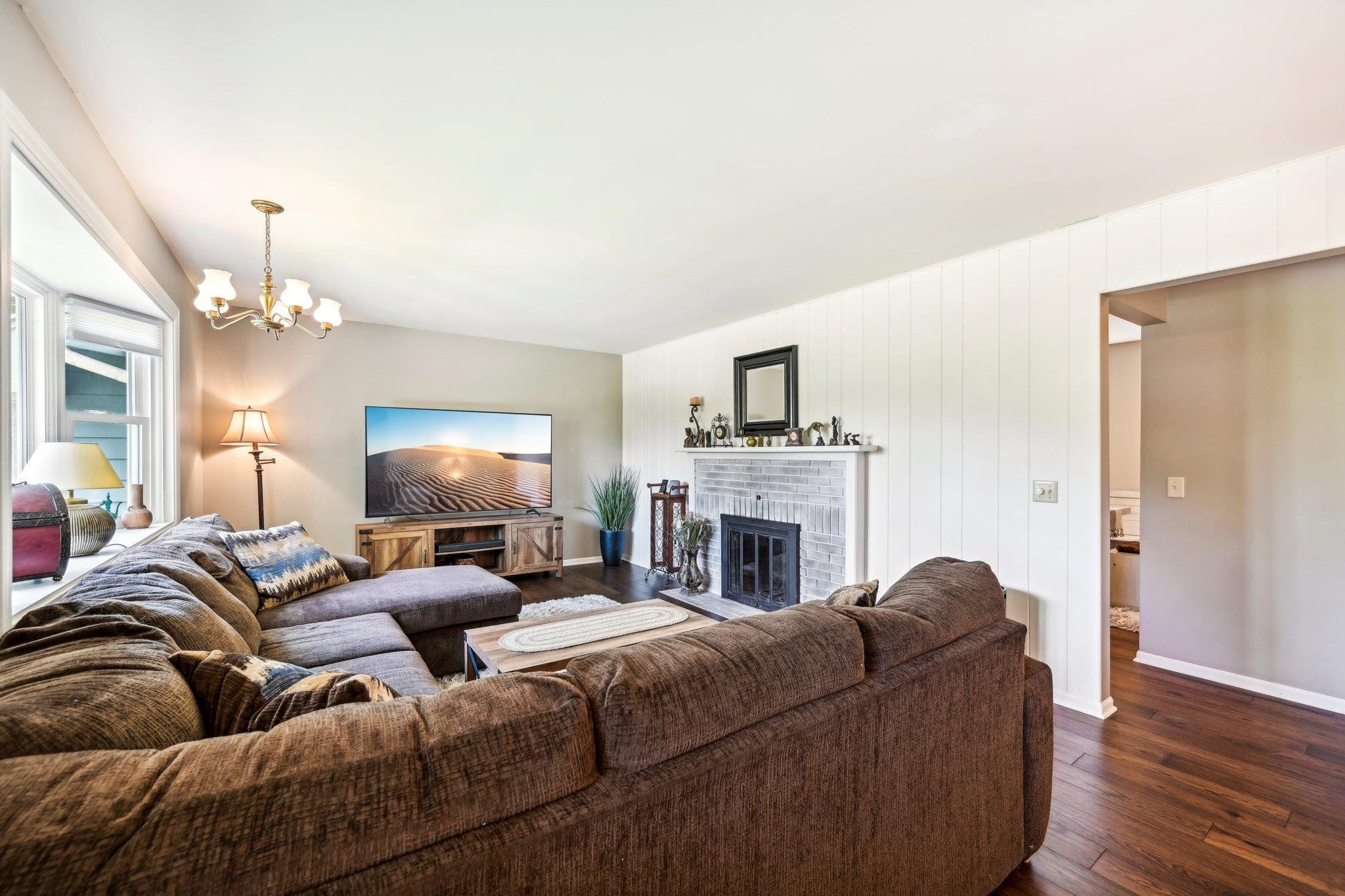 735 Westbrook Drive