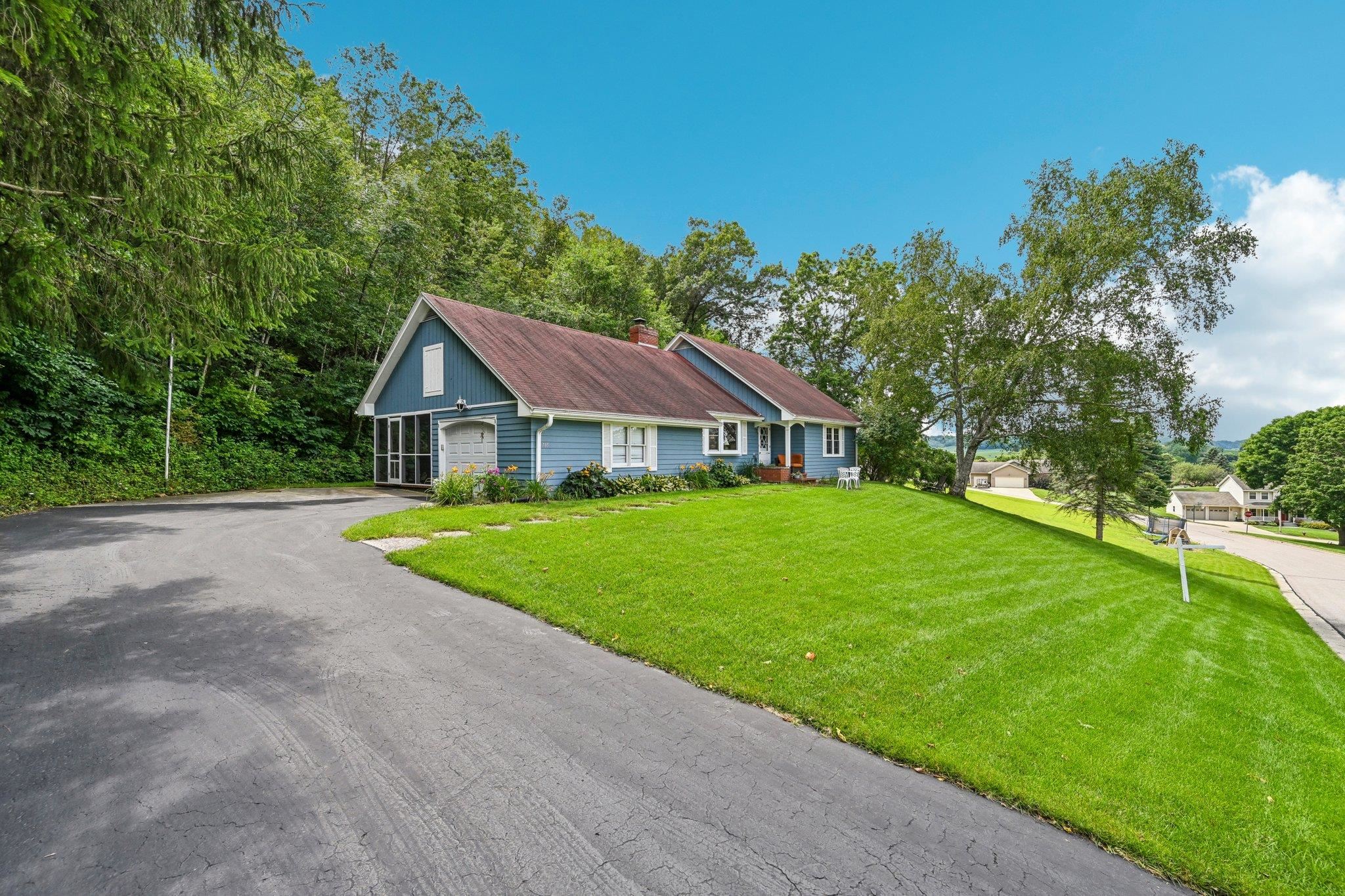 735 Westbrook Drive