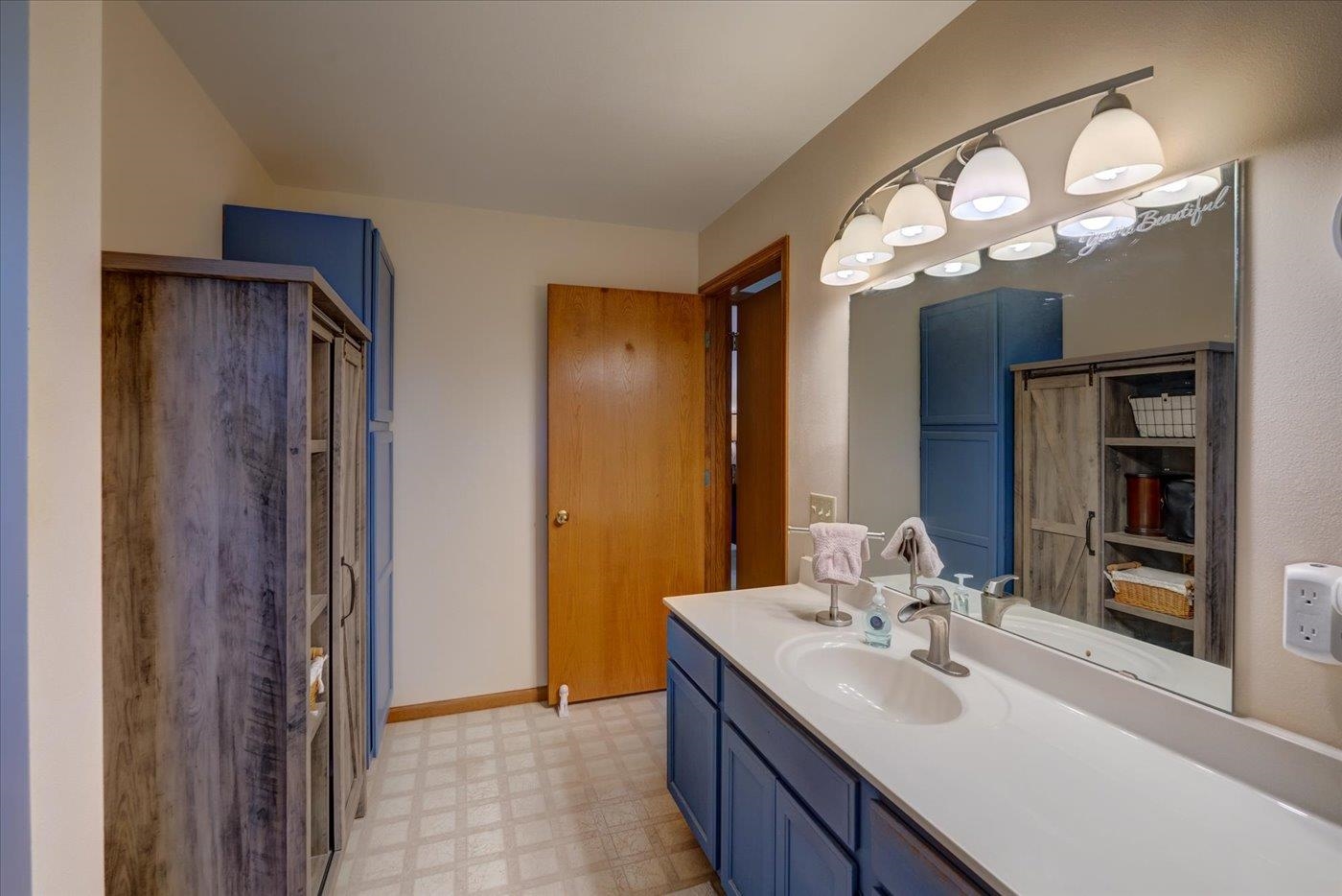 2819 Cimarron Trail
