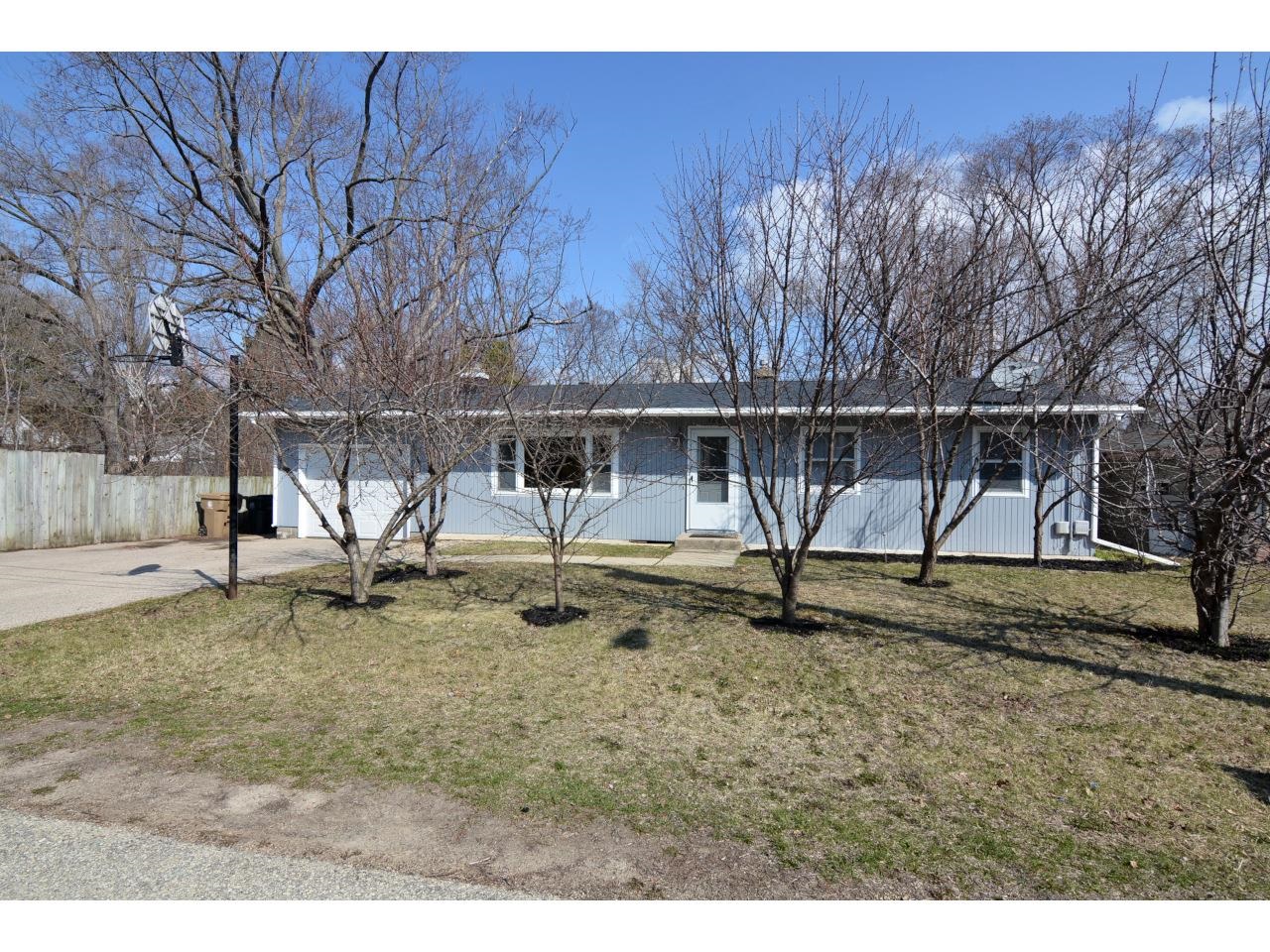 386 Munn Road