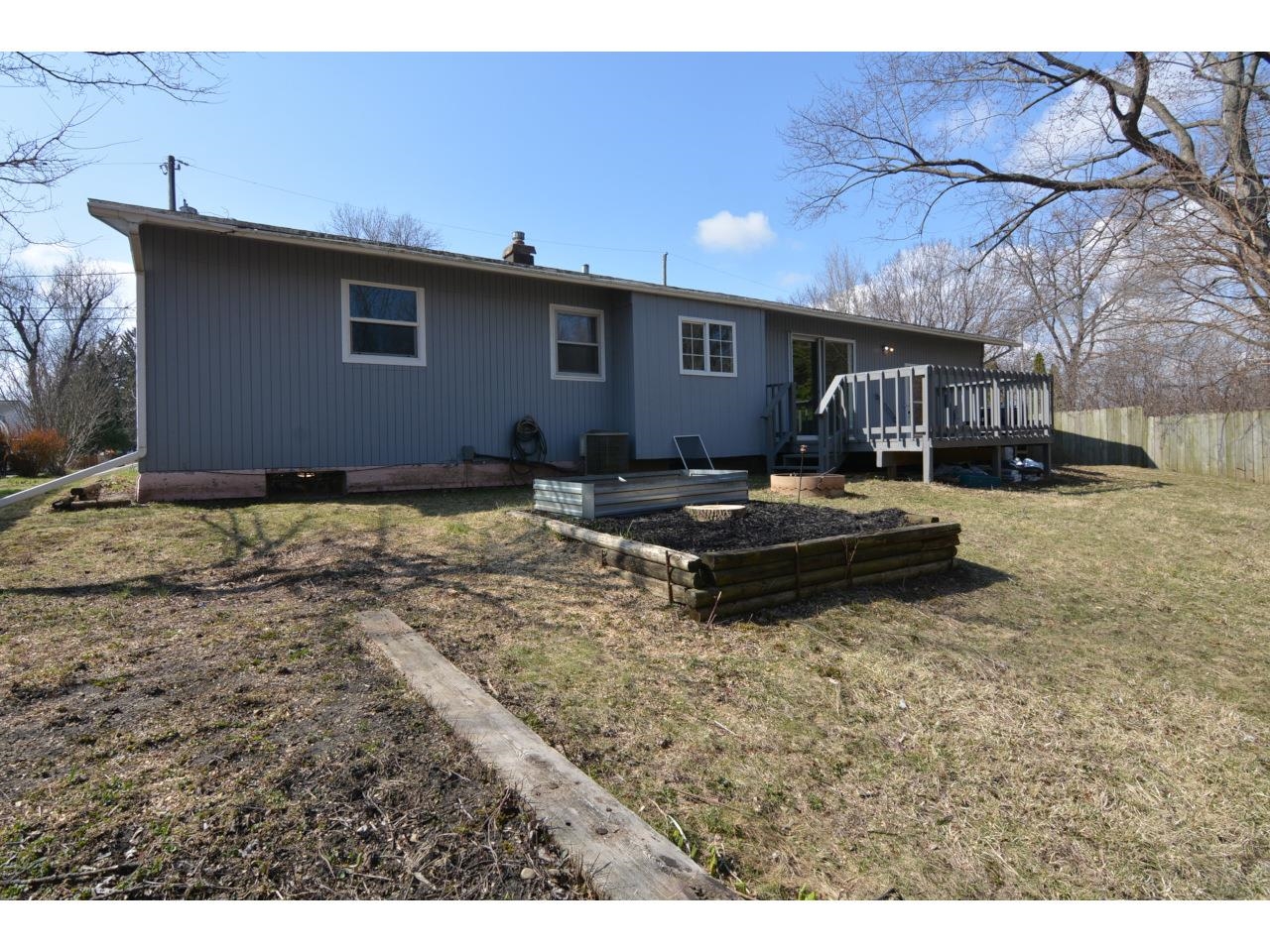 386 Munn Road