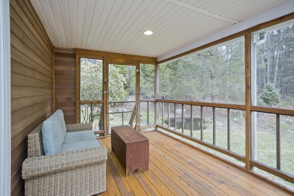 17 Buffam Rd