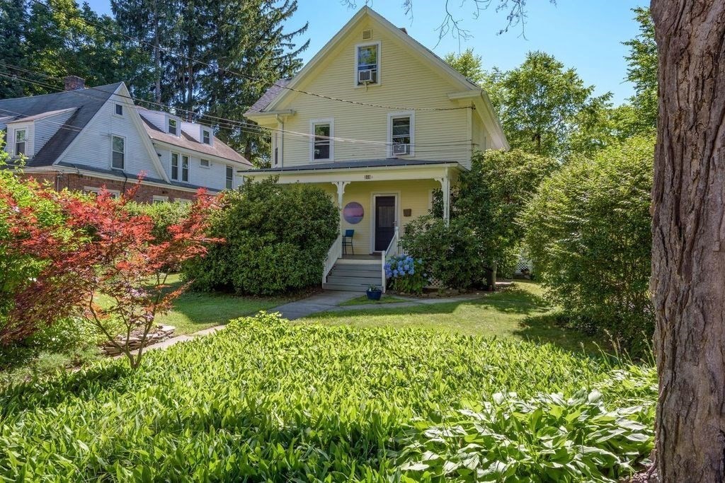 318 Lincoln Ave