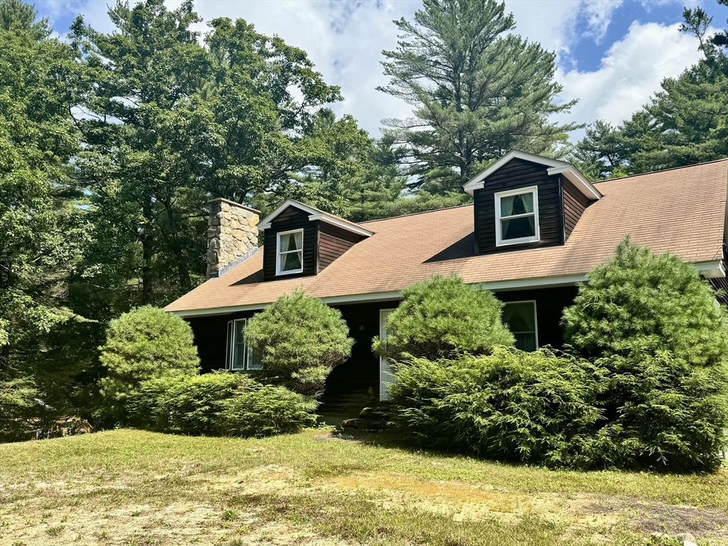 389 Leverett Rd