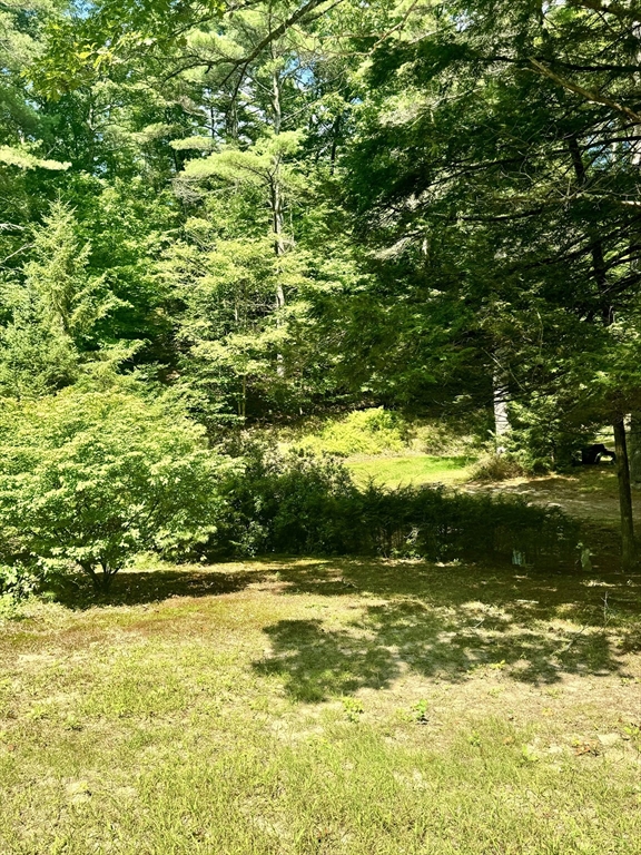 389 Leverett Rd