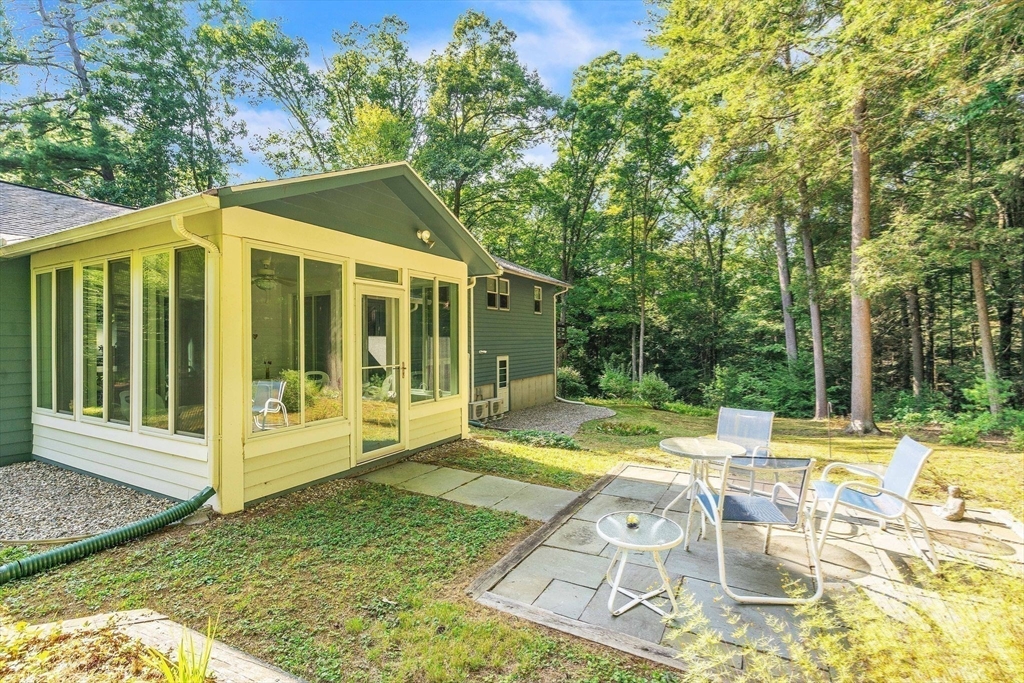 5 Evergreen Lane