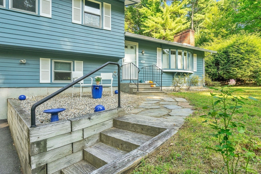 5 Evergreen Lane
