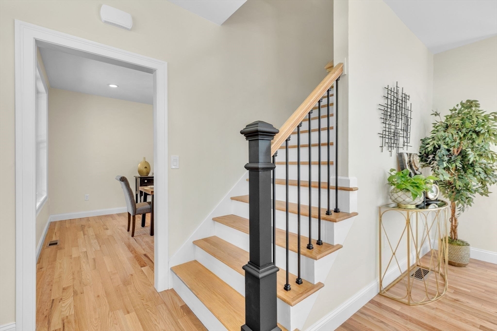16 Woodland Circle