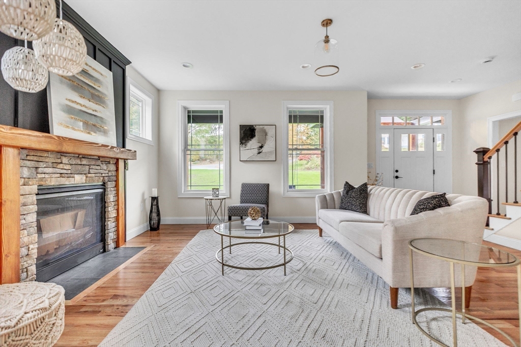 16 Woodland Circle