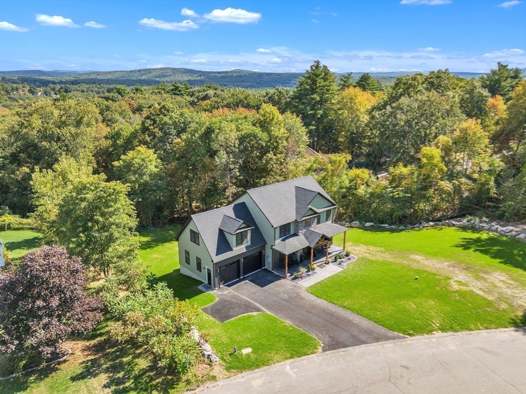 16 Woodland Circle