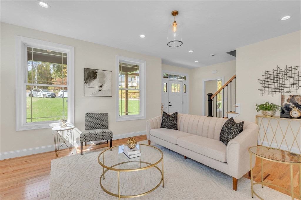 16 Woodland Circle